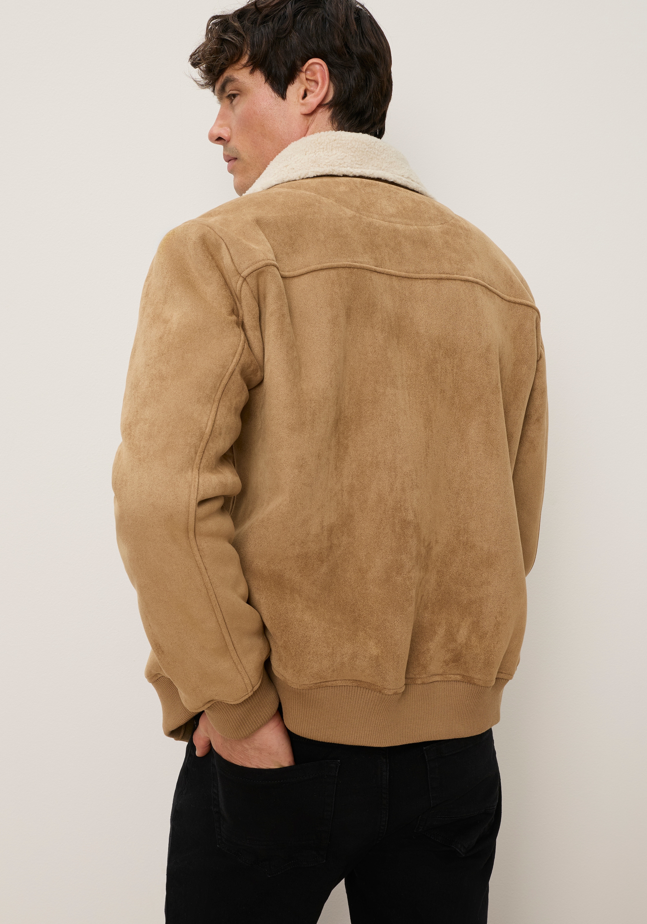 Bruno Banani Lederimitatjacke in Wildlerderoptik mit Teddy Fell gefüttert