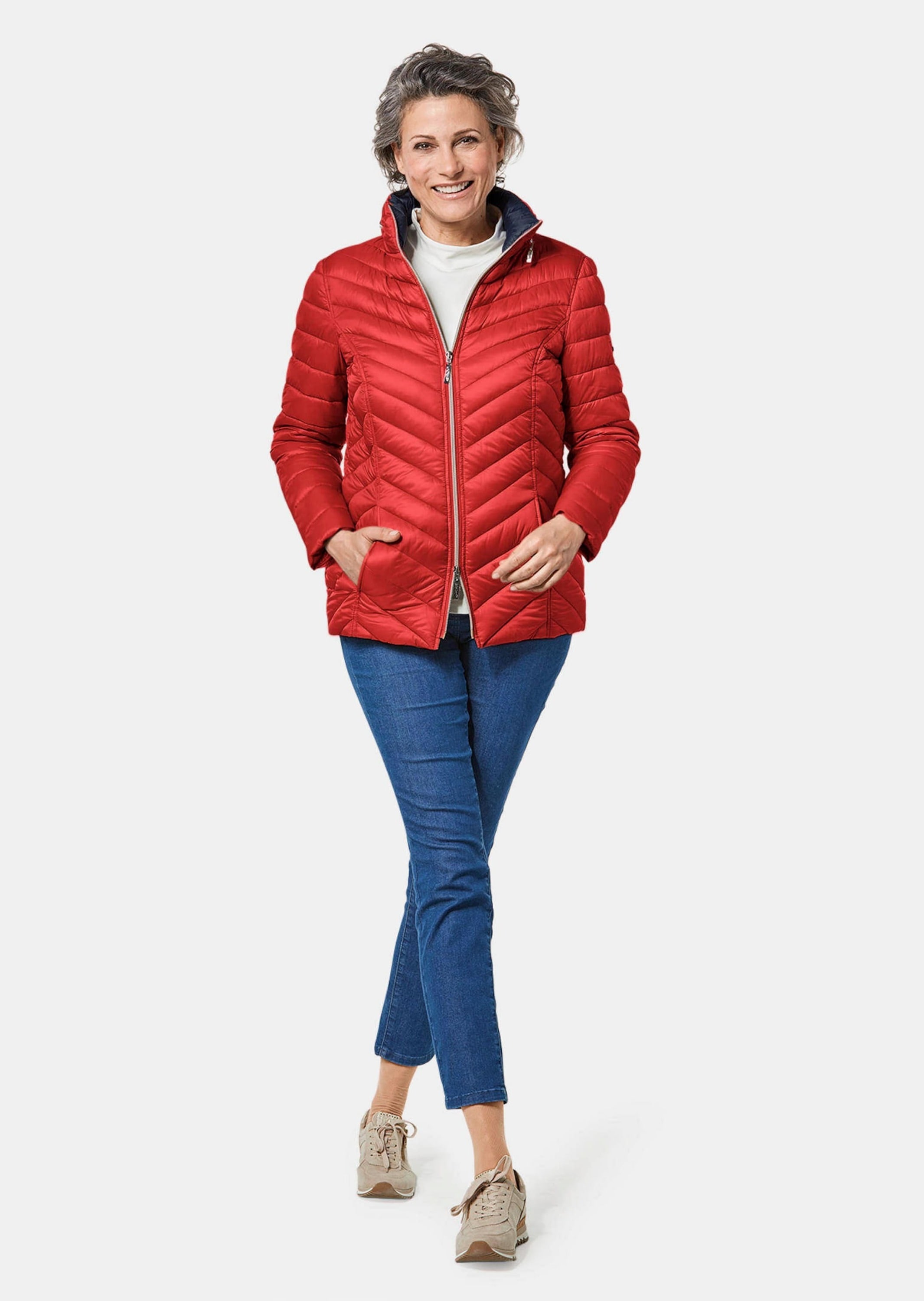 GOLDNER Steppjacke »Kurzgröße Leichte Steppjacke in knitterarmer Ware« Leichte Wattierung mit Diagonalstepp