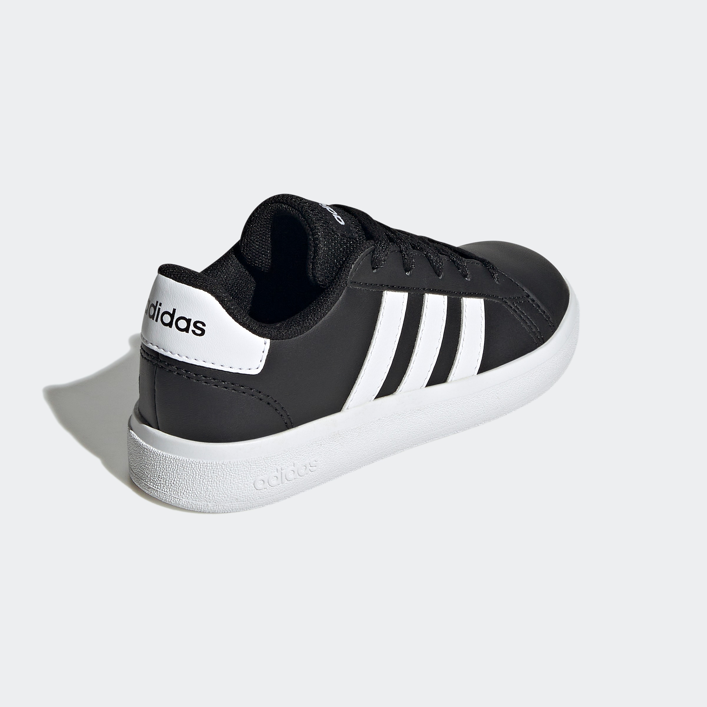 adidas Sportswear Sneaker »GRAND COURT LIFESTYLE TENNIS LACE-UP«, Design auf den Spuren des adidas Superstar