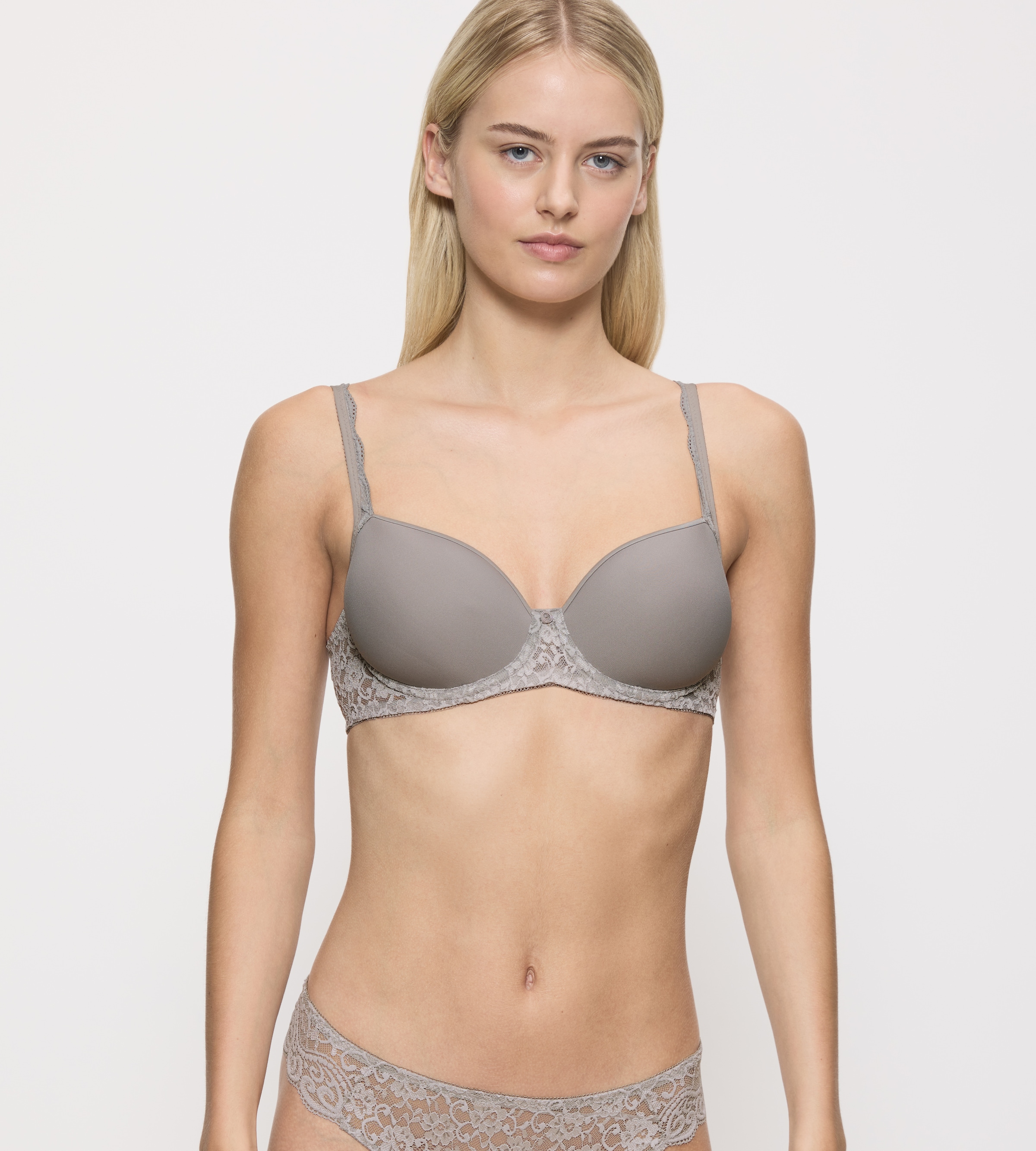 Triumph Bügel-BH »Amourette WP« Stretch-Spitze, glatte Cups, atmungsaktiv, leicht, feminin