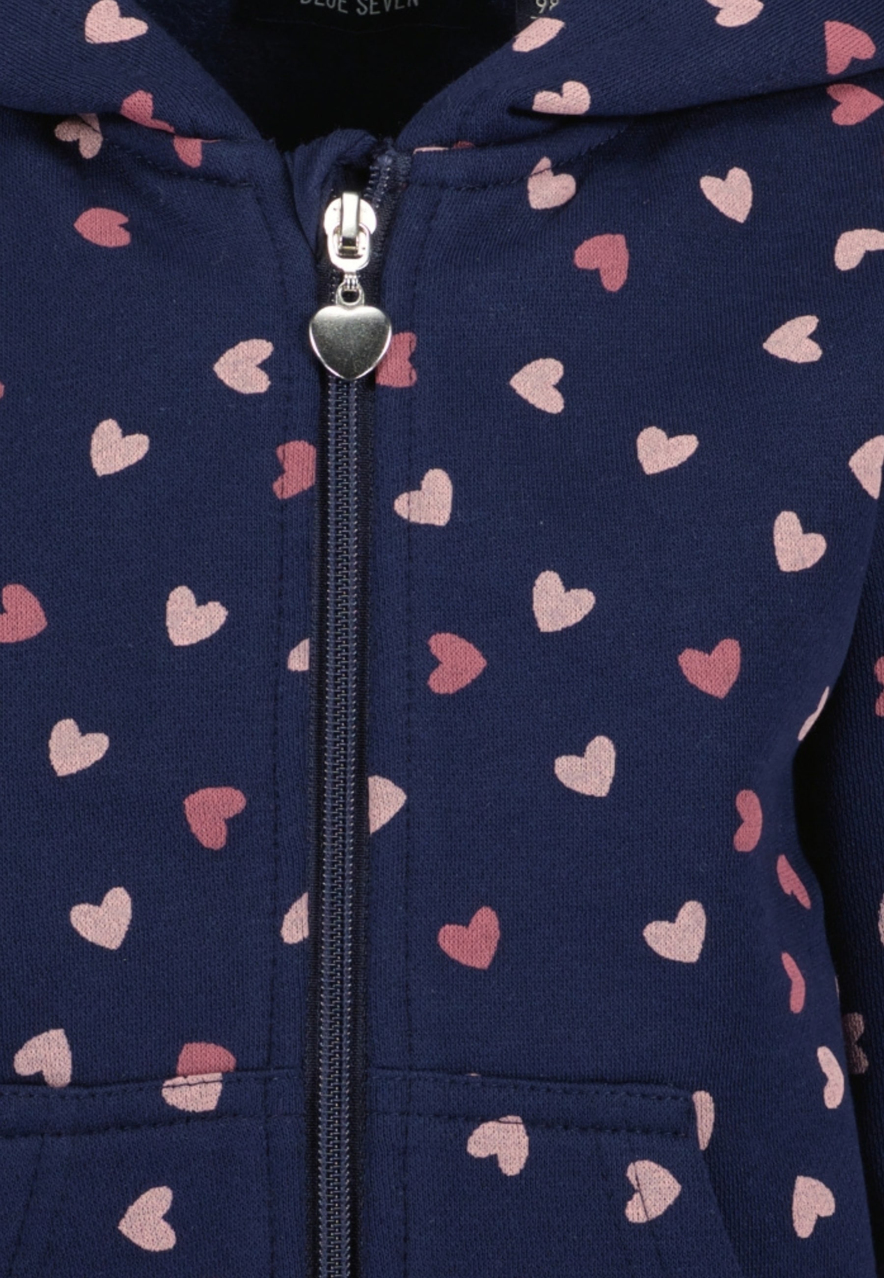 Blue Seven Kapuzensweatjacke, im süßen Herzen-Alloverprint