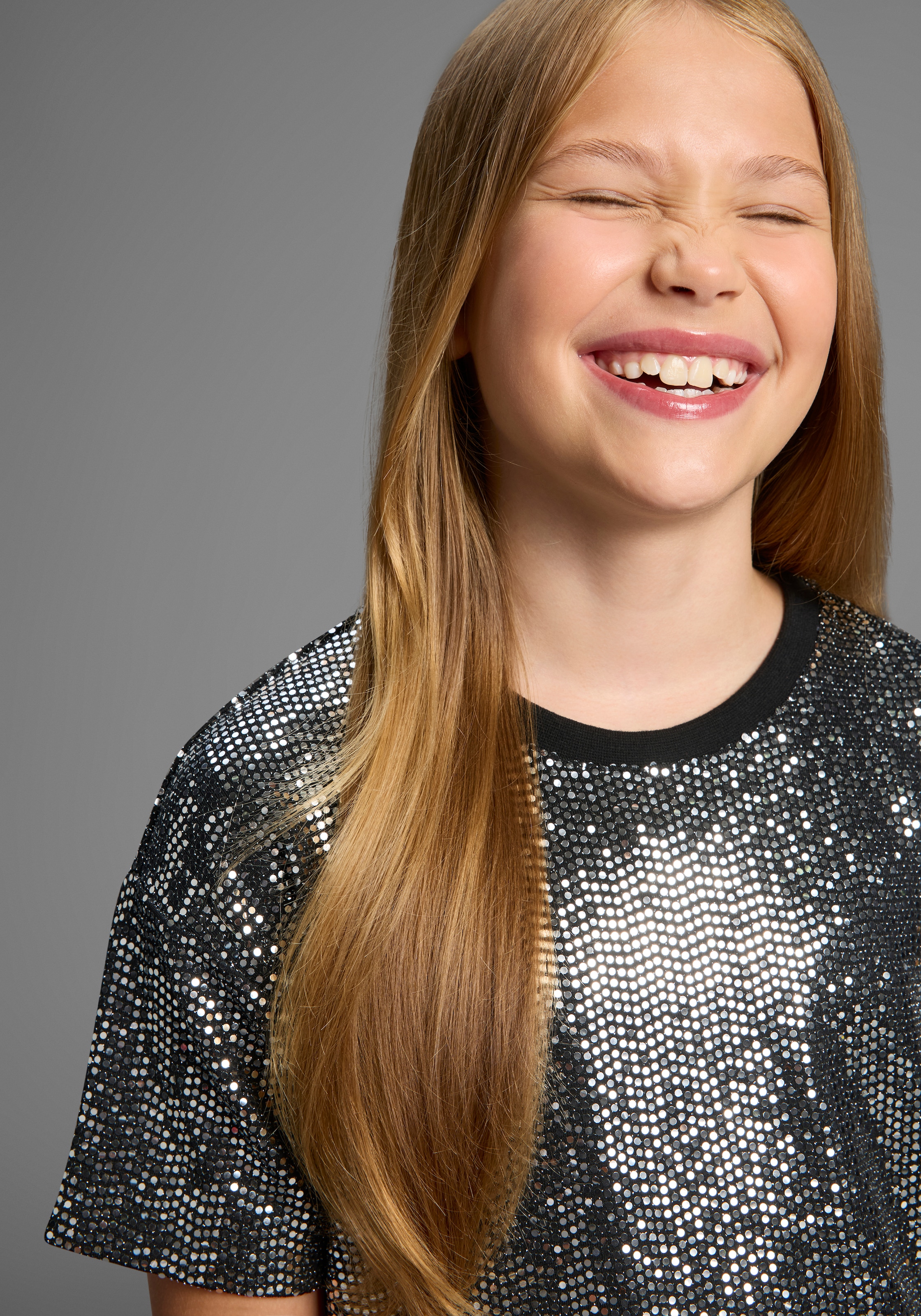 Bruno Banani Oversize-Shirt »Glitzershirt, Paillettenoptik« NEU: BRUNO BANANI für TEENS! Shirt aus glitzernden Material