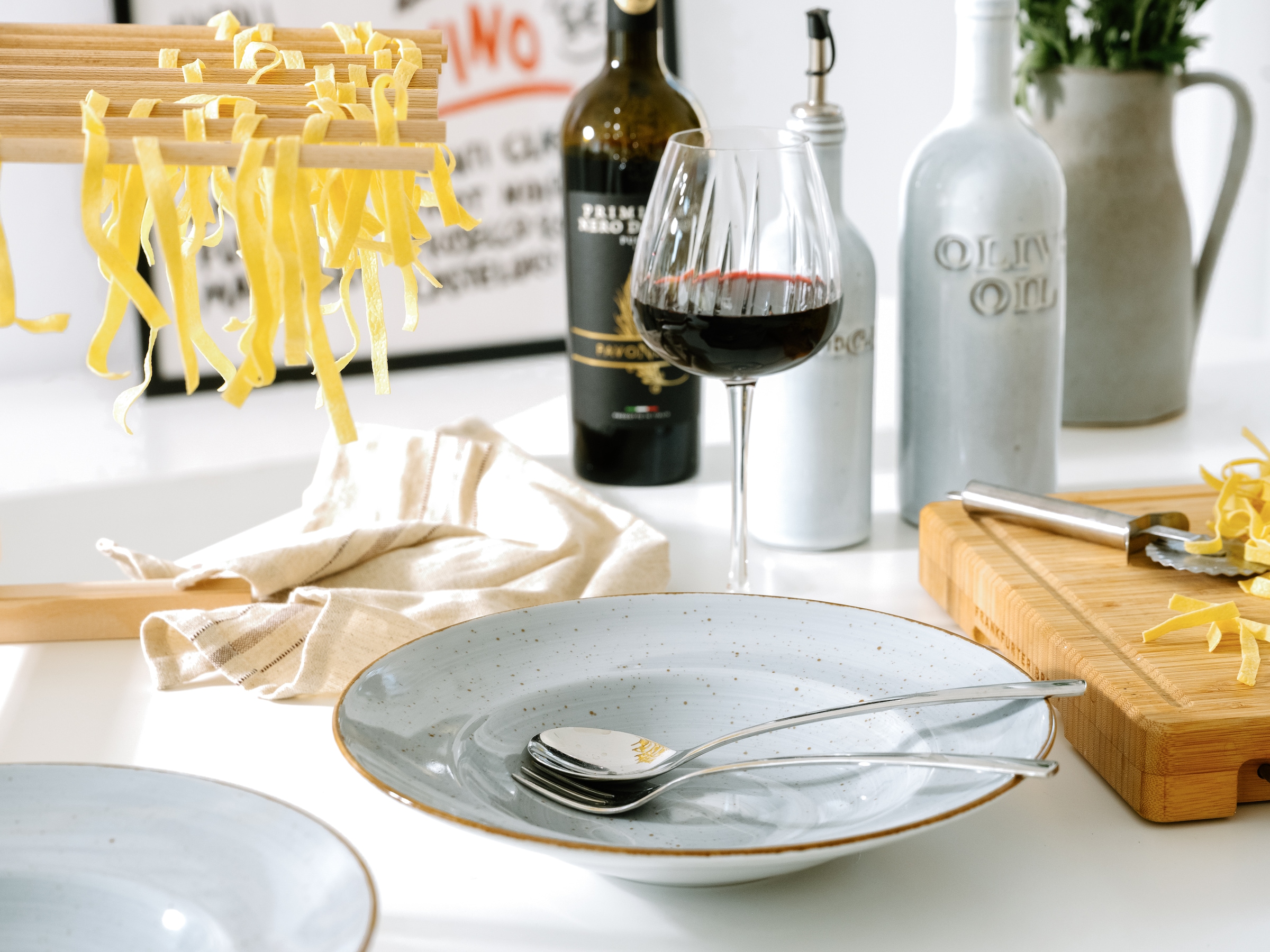 CreaTable Pastateller »Vintage Nature, Pastateller 27 cm 4-tlg« Handgemalt, Gesprenkelt, Rustikales Außenband