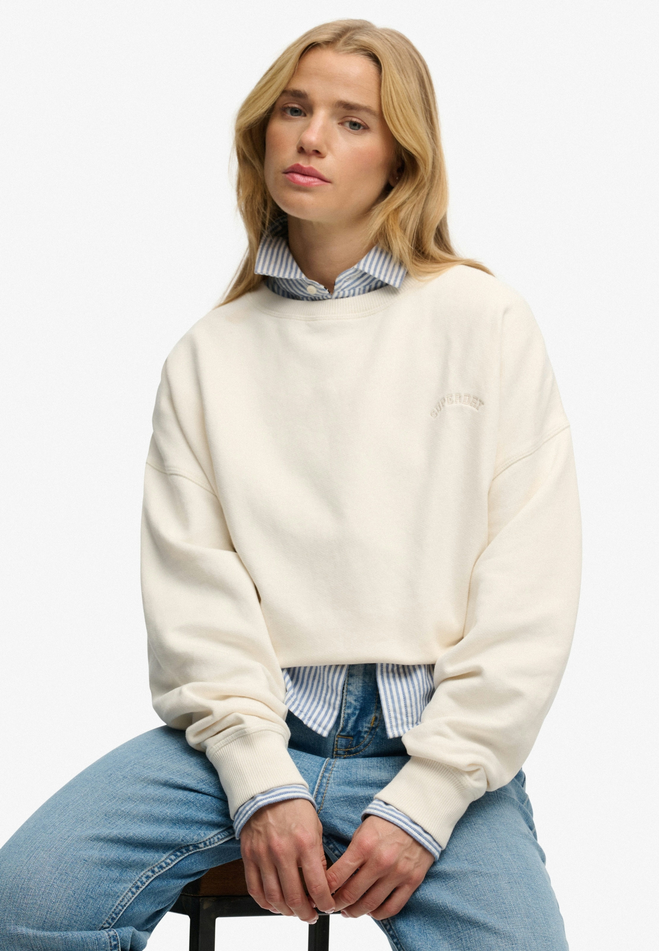 Superdry Sweatshirt »ESSENTIAL LOGO CREW«
