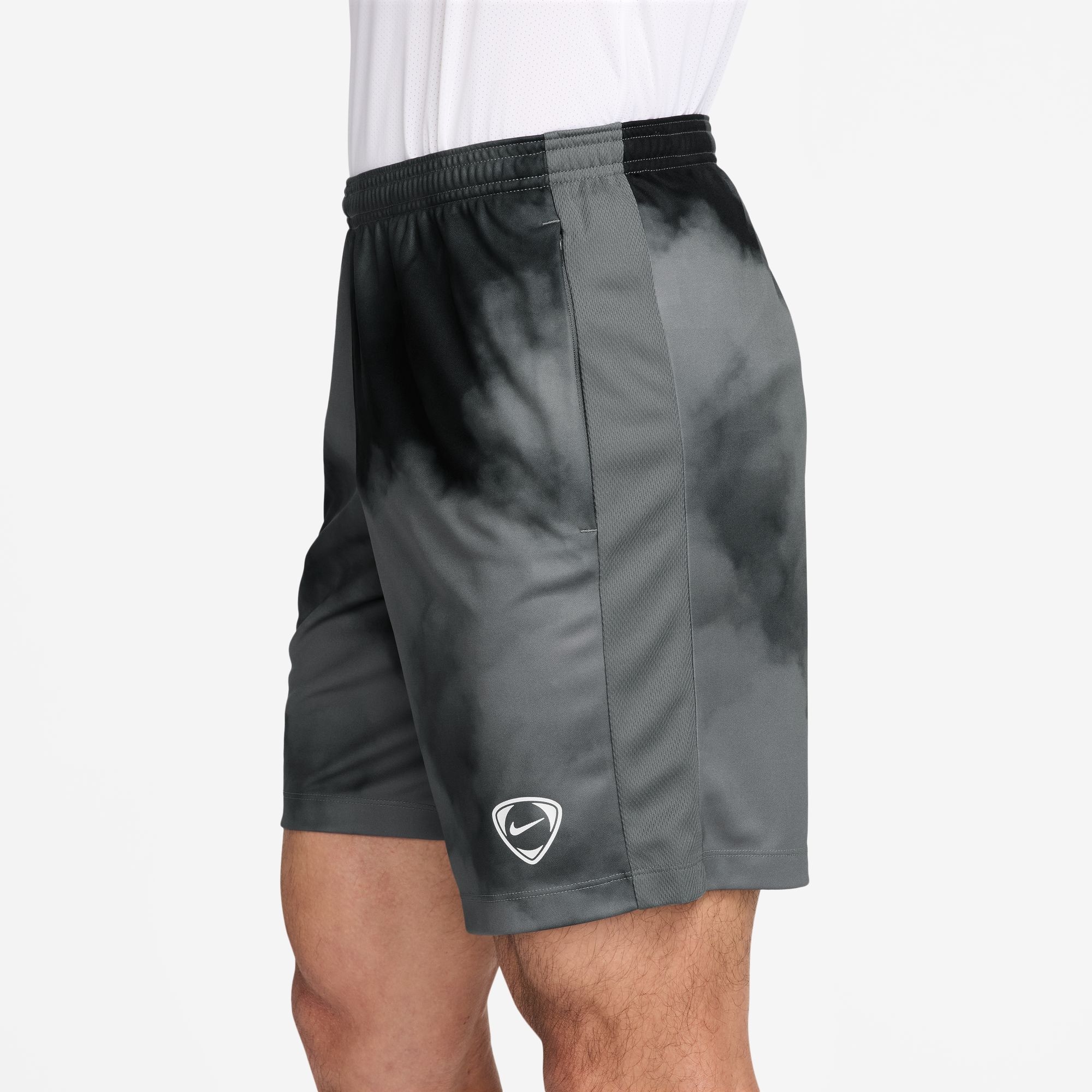 Nike Shorts »M NK DF ACD+ SHORT GX AOP«  schnell trocknend, aus Polyester, Shorts-Design