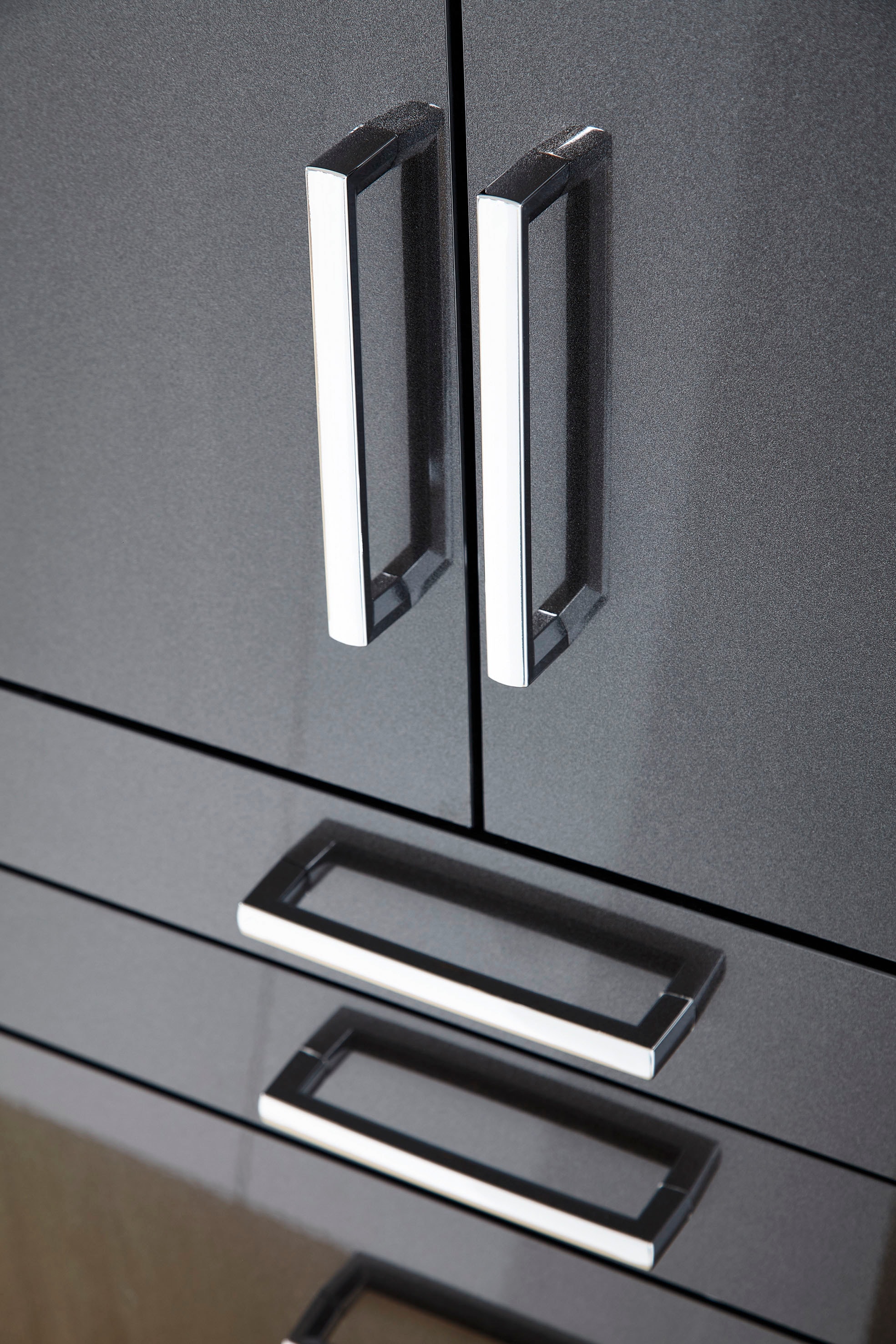 rauch Drehtürenschrank »Kleiderschrank Schrank Garderobe Garderobenschrank Topseller HOMBURG«, inkl. Passepartout, oberer Schubkasten mit Einteilung MADE IN GERMANY