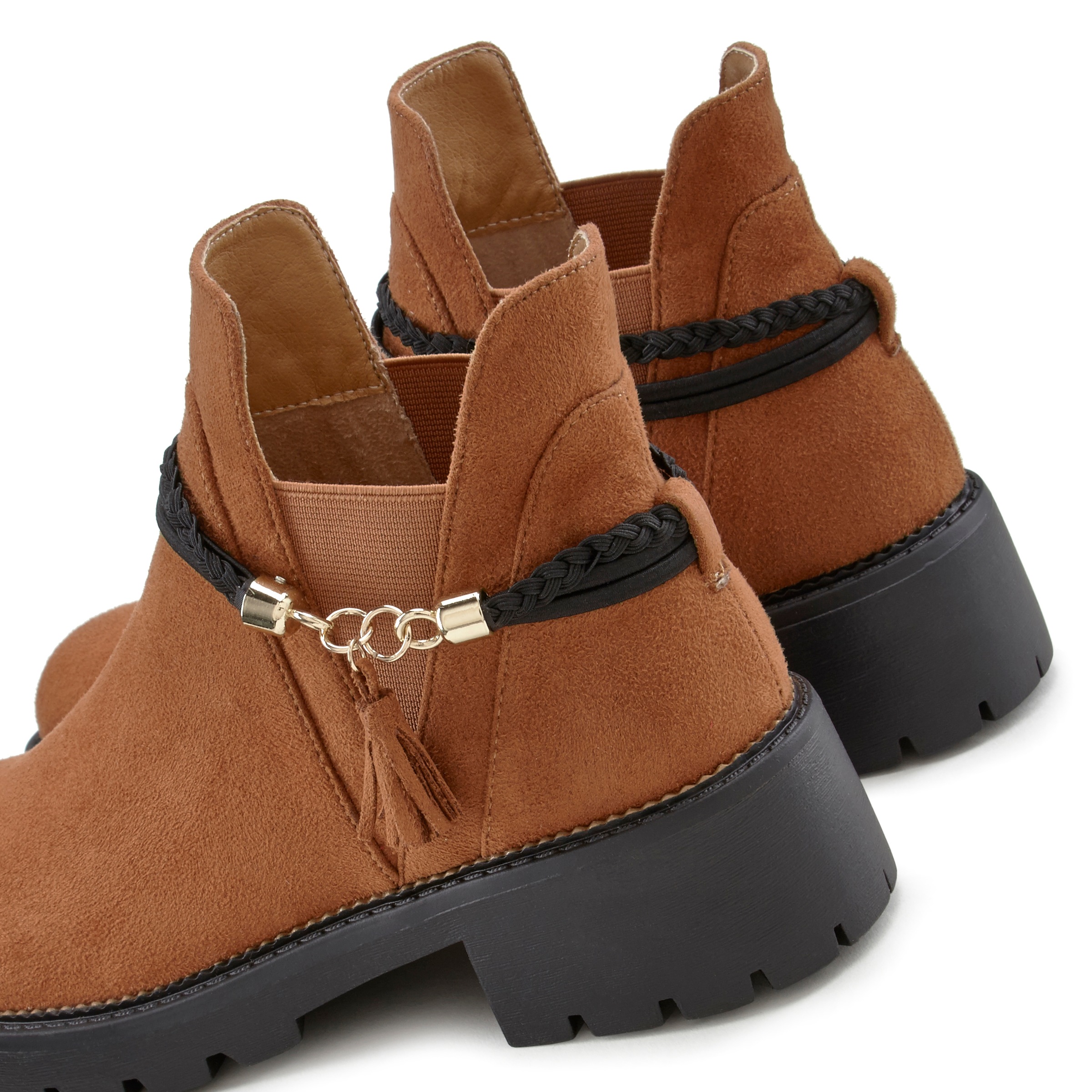 LASCANA Chelseaboots, mit abnehmbarem Band und Chunky-Sohle, Ankle Boots, Stiefelette