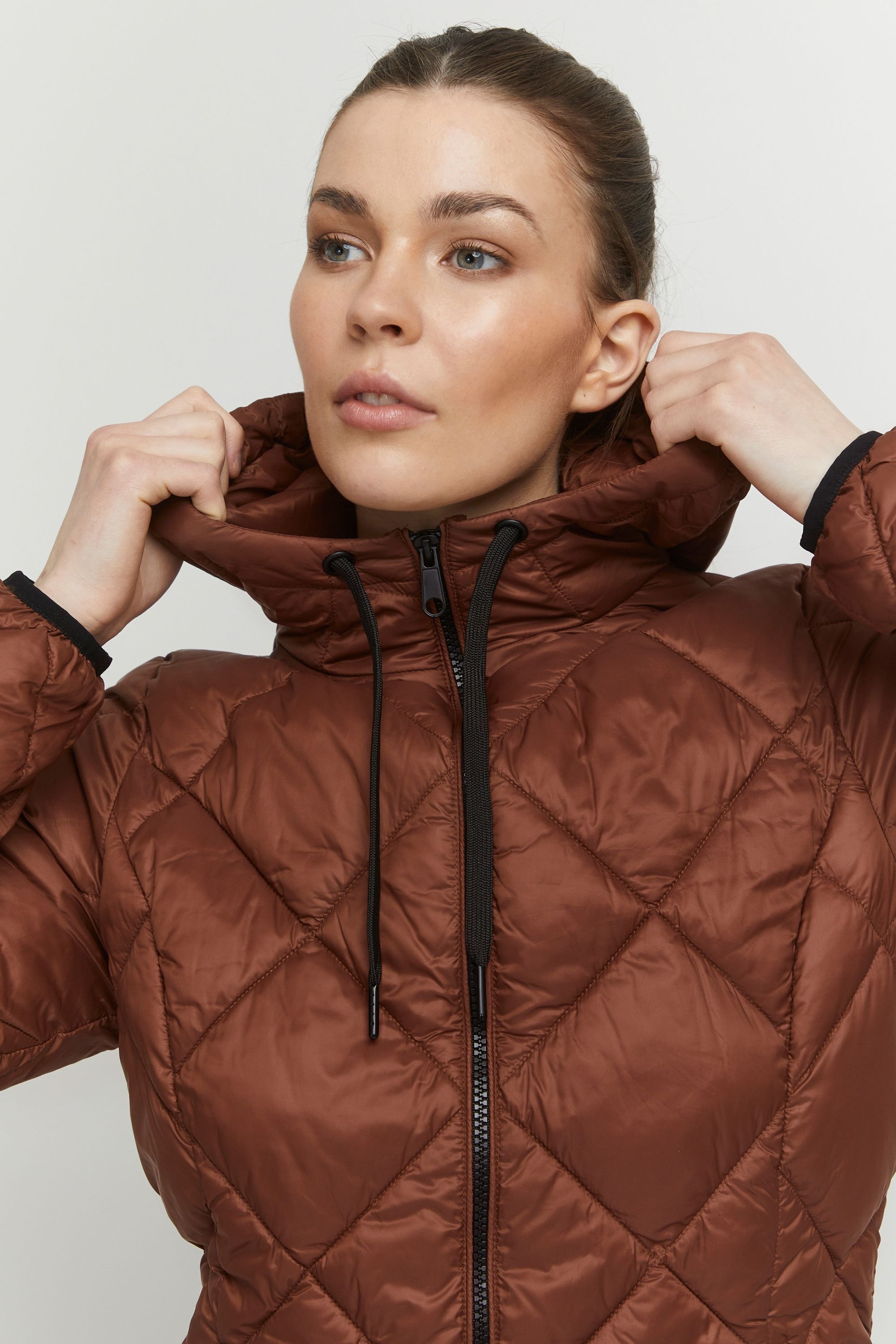 b.young Steppjacke »Steppjacke BYAmalla«, mit Kapuze