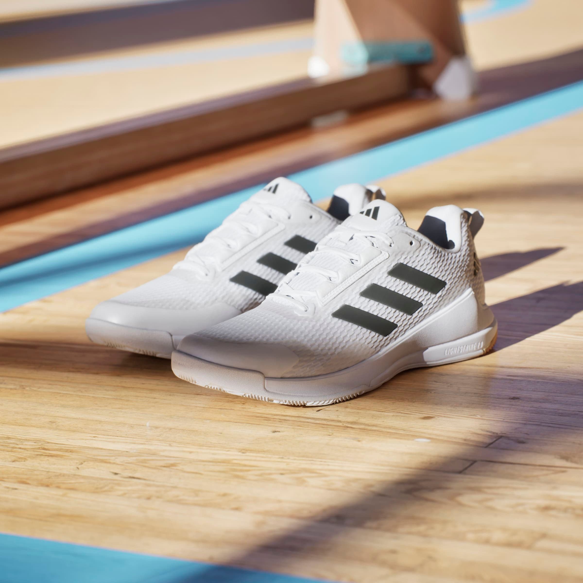adidas Performance Hallenschuh, besonders geeignet für Handball und Volleyball