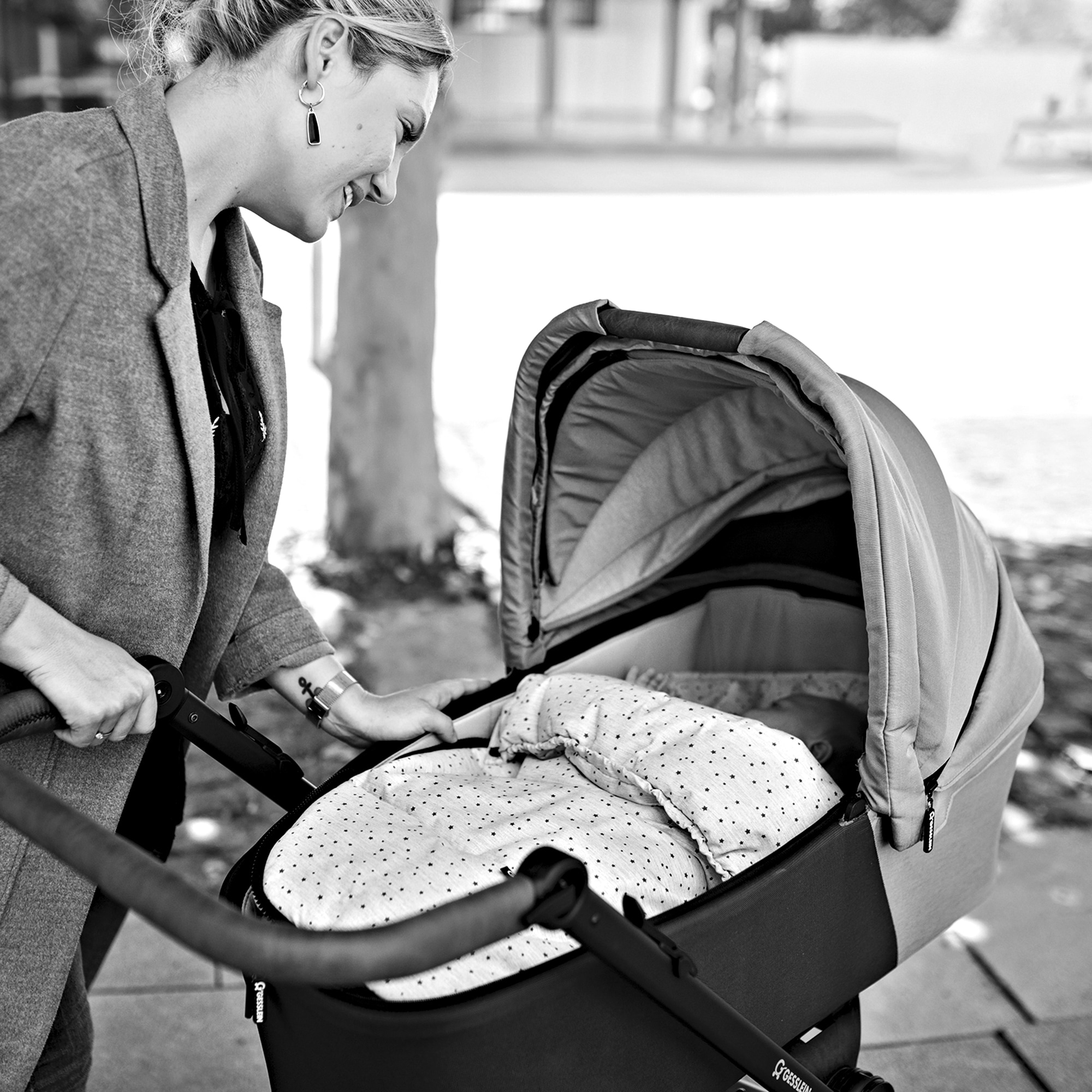 Sportwagensitz »Baby Babywanne kaufen Kinderwagenwannen, Babyschalen online grau Tupfen«, Nestchen, oder Tragetaschen, für Gesslein