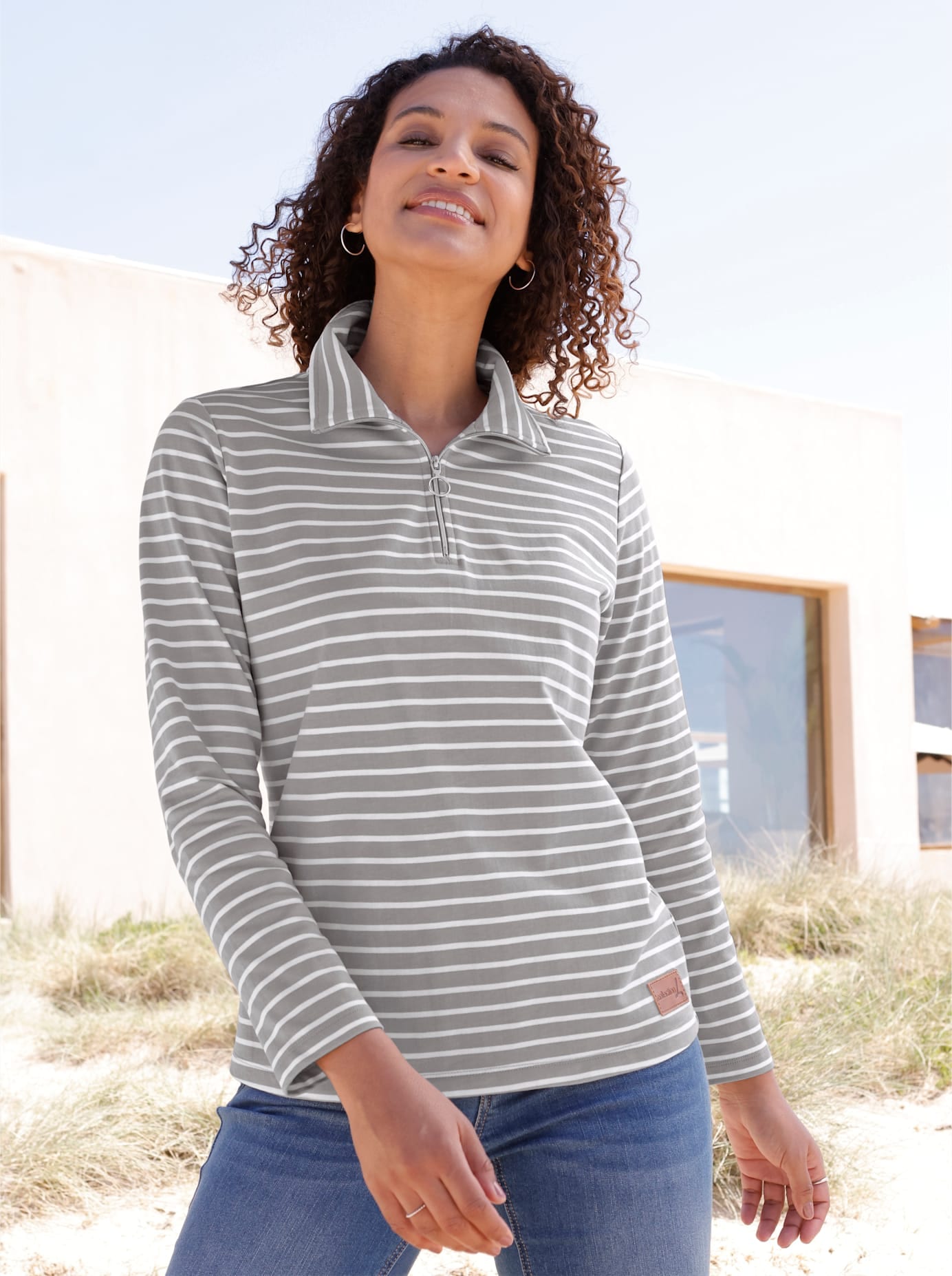 Casual Looks Sweatshirt
