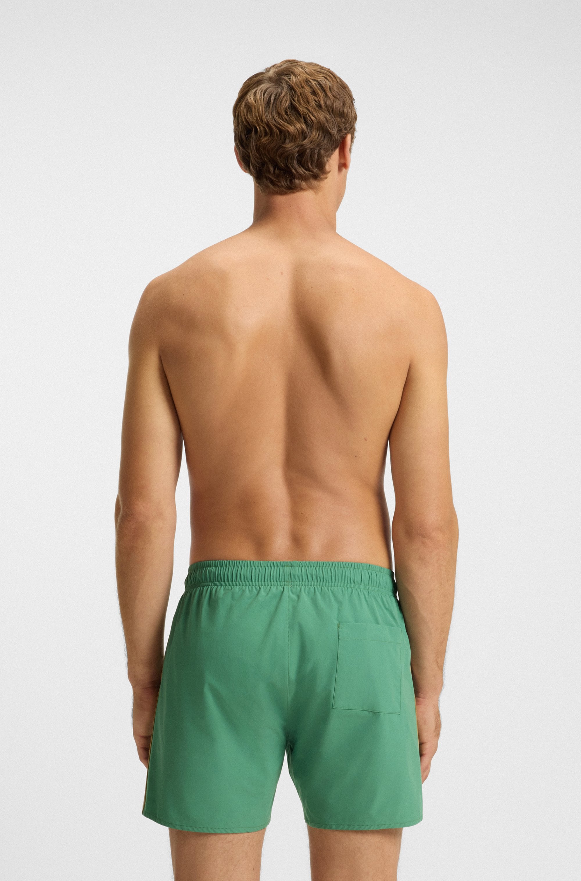 BOSS Badeshorts »Iconic« mit Gesäßtasche