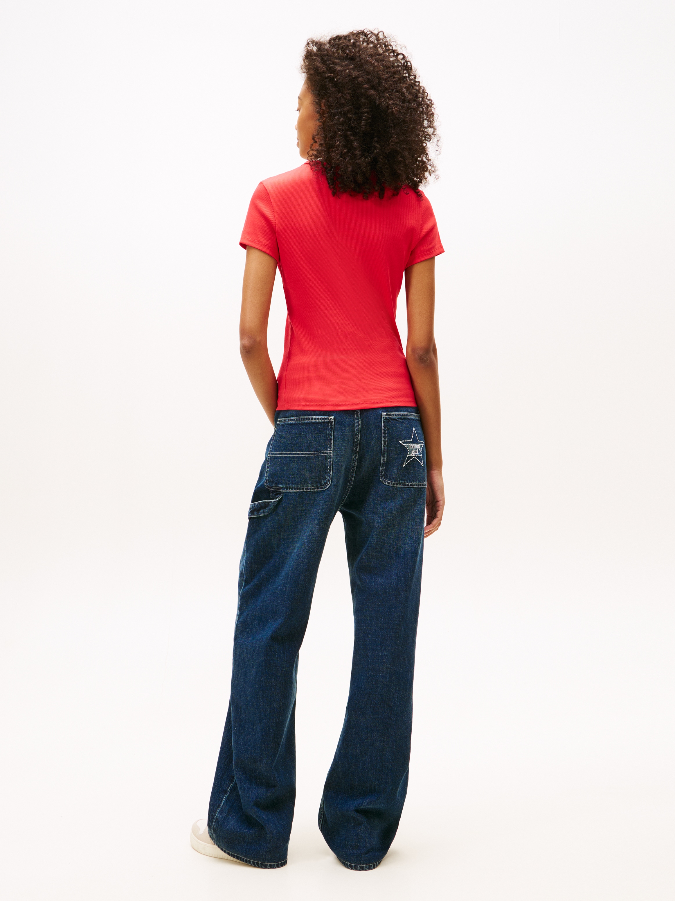 Tommy Jeans Kurzarmshirt »TJW ESSENTIAL RIB SHORT SLEEVE EXT« Baumwollmischung in gerippter Struktur, Slim Fit