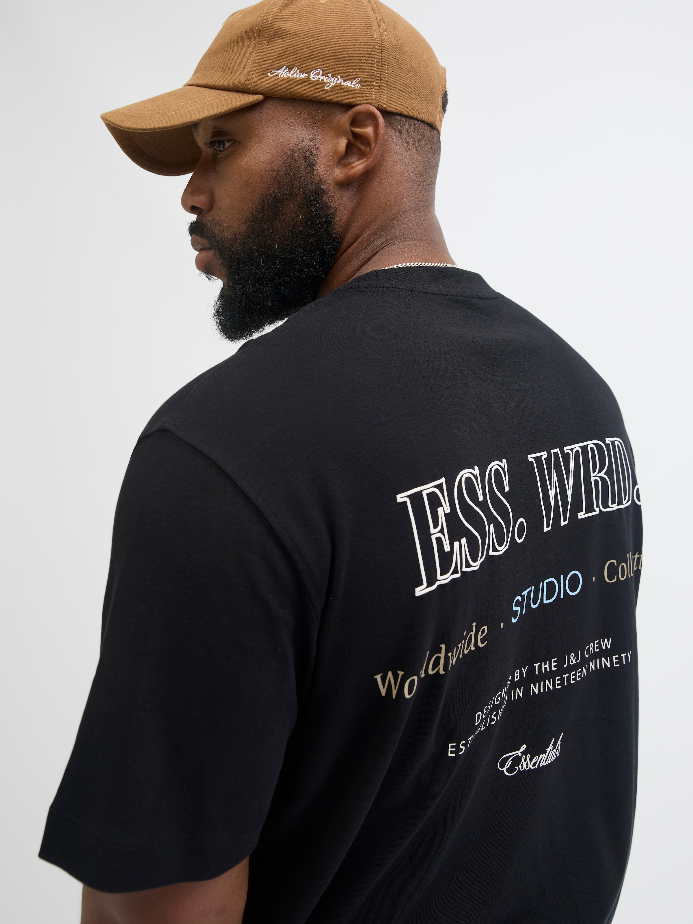 Jack & Jones PlusSize T-Shirt »JJEURBAN EDGE STUDIO TEE SS SN PLS«, mit Logobranding