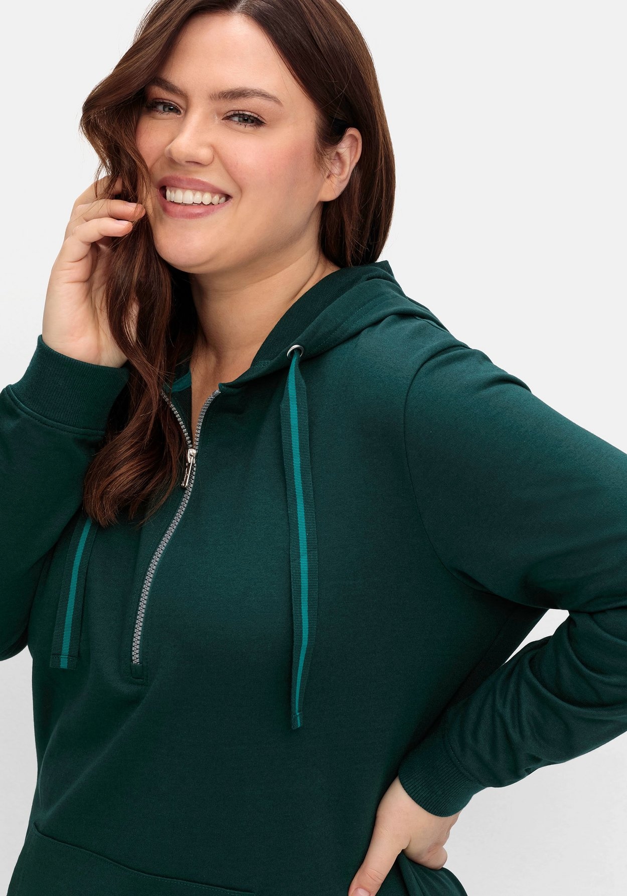 Sheego Sweatkleid »Kniefreies Kapuzensweatkleid mit Kapuze und Kängurutasche«