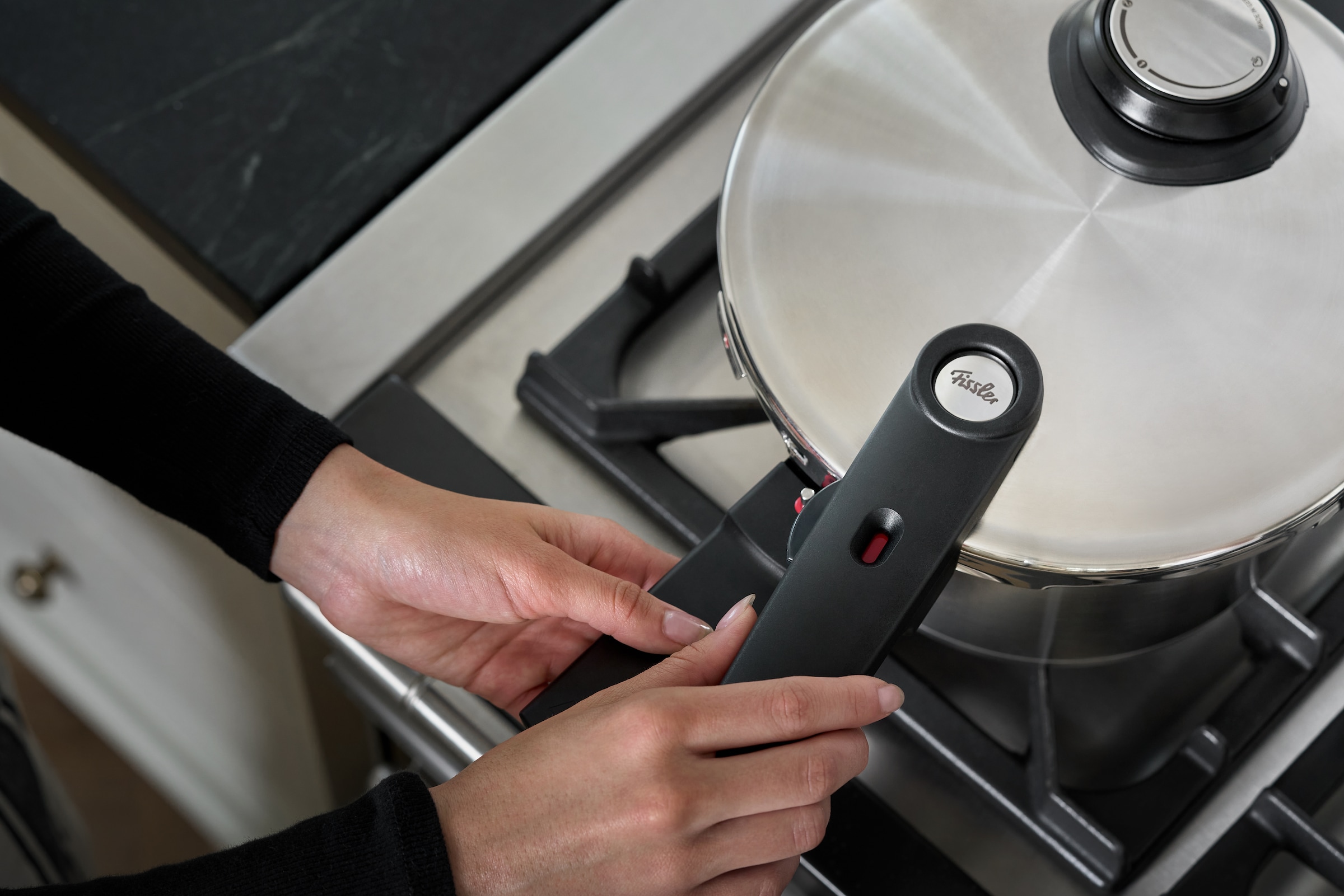 Fissler Schnellkochtopf »Vitavit® Premium Edelstahl Dampfkochtopf mit Einsatz Induktion« 3 tlg. Edelstahl 18/10