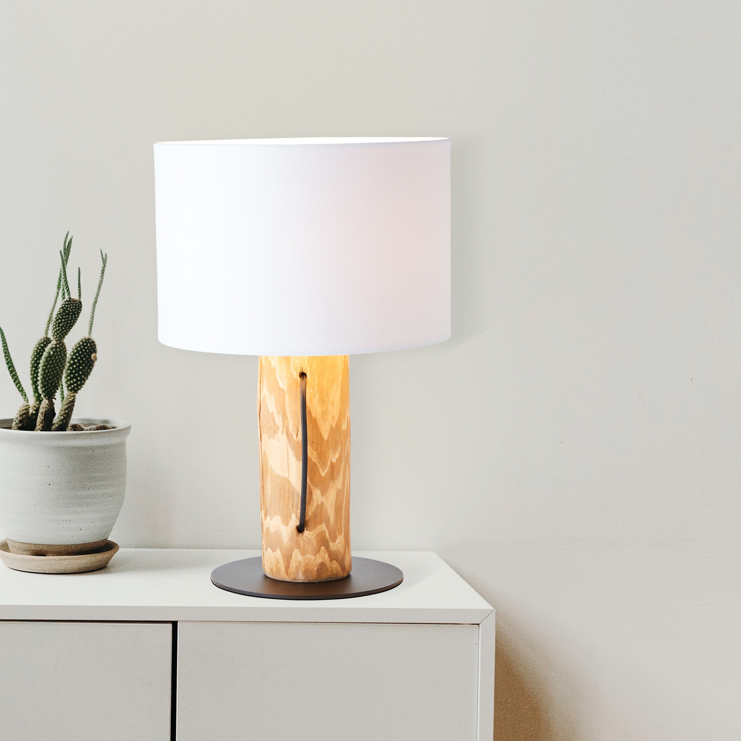 Brilliant Tischleuchte »Jimena«, 1 flammig, Leuchtmittel E27 | ohne Leuchtmittel, 43 cm Höhe, Ø 30 cm, E27, Holz/Textil, kiefer gebeizt/weiß