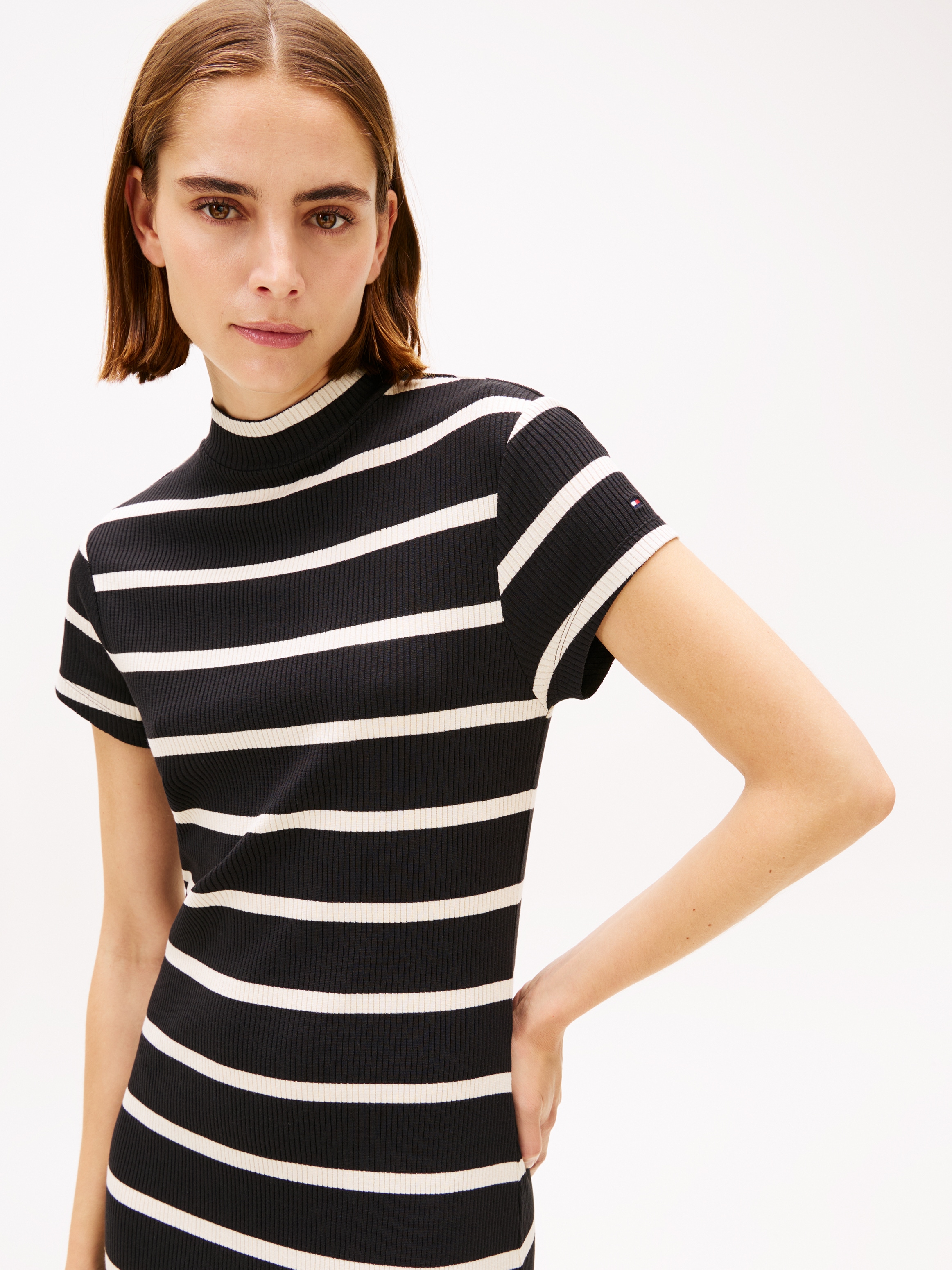 Tommy Hilfiger Jerseykleid »SLIM  5X2 RIB MOCK-NK SS DRS« in gerippter Struktur