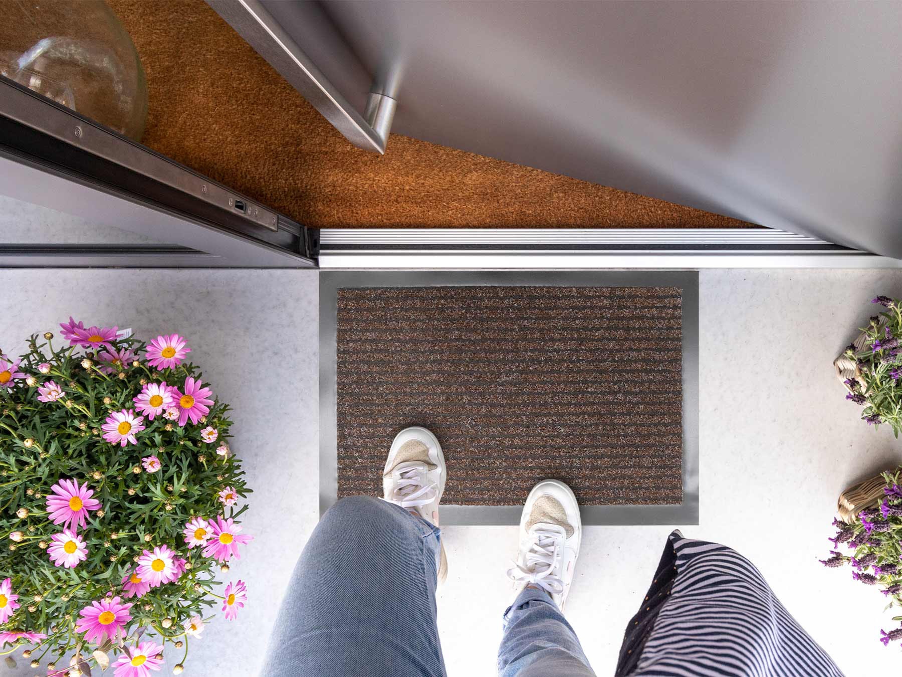 Primaflor-Ideen in Textil Fußmatte »OSLO«, rechteckig, 8 mm Höhe, Schmutzfangmatte, gestreift, meliert, rutschhemmend, waschbar