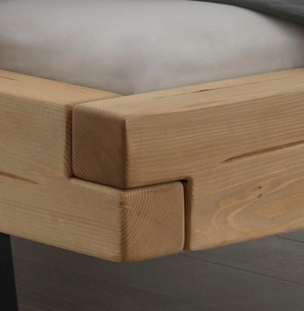 Home affaire Massivholzbett »Ultima Balkenbett Doppelbett, Füße Metallkufe«, (hohe Belastbarkeit: 200kg je Seite), FSC®-zertifizierte Wildeiche oder Fichte, viele Breiten zur Auswahl