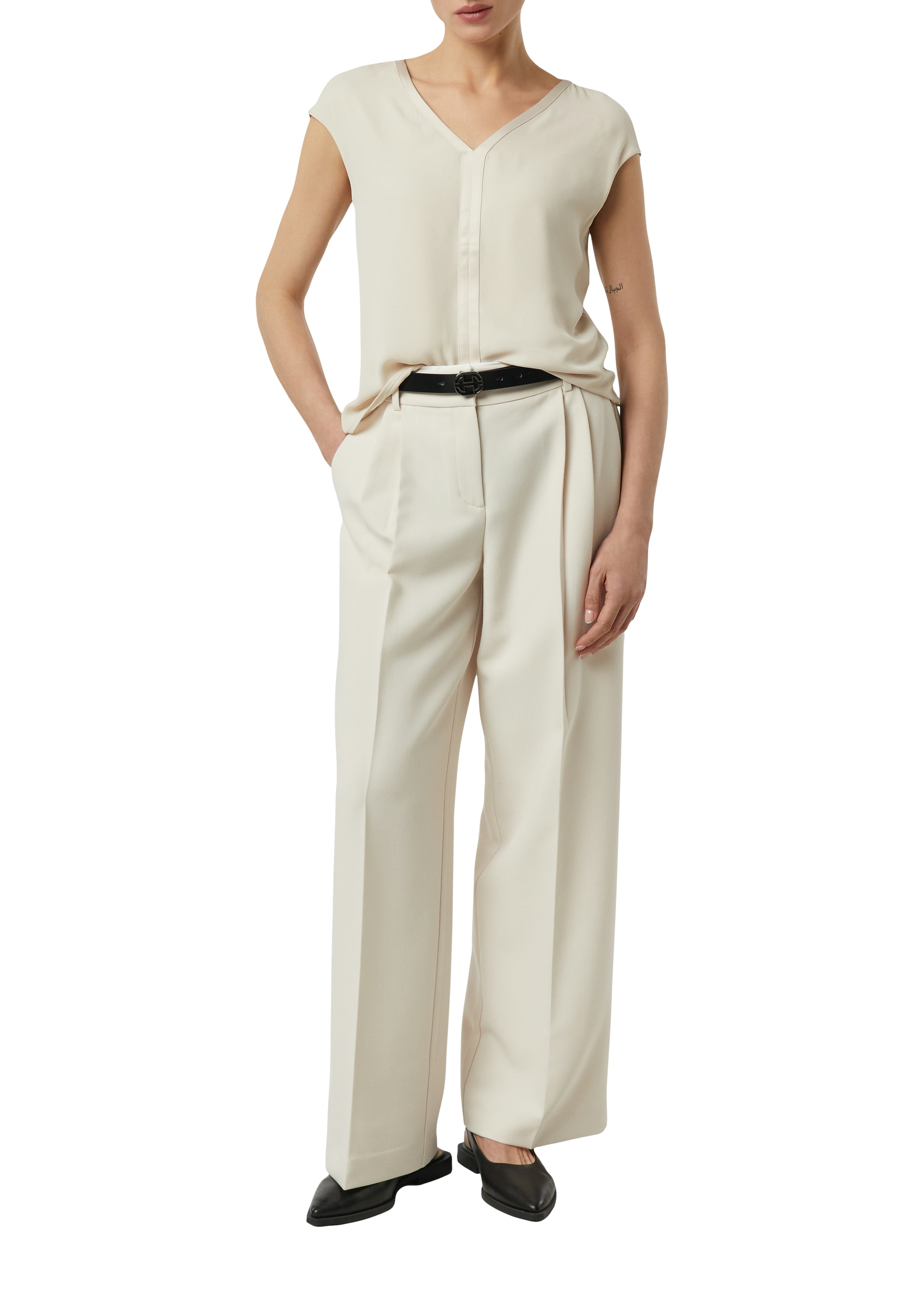 Comma Blusenshirt mit V-Ausschnitt, ärmellos