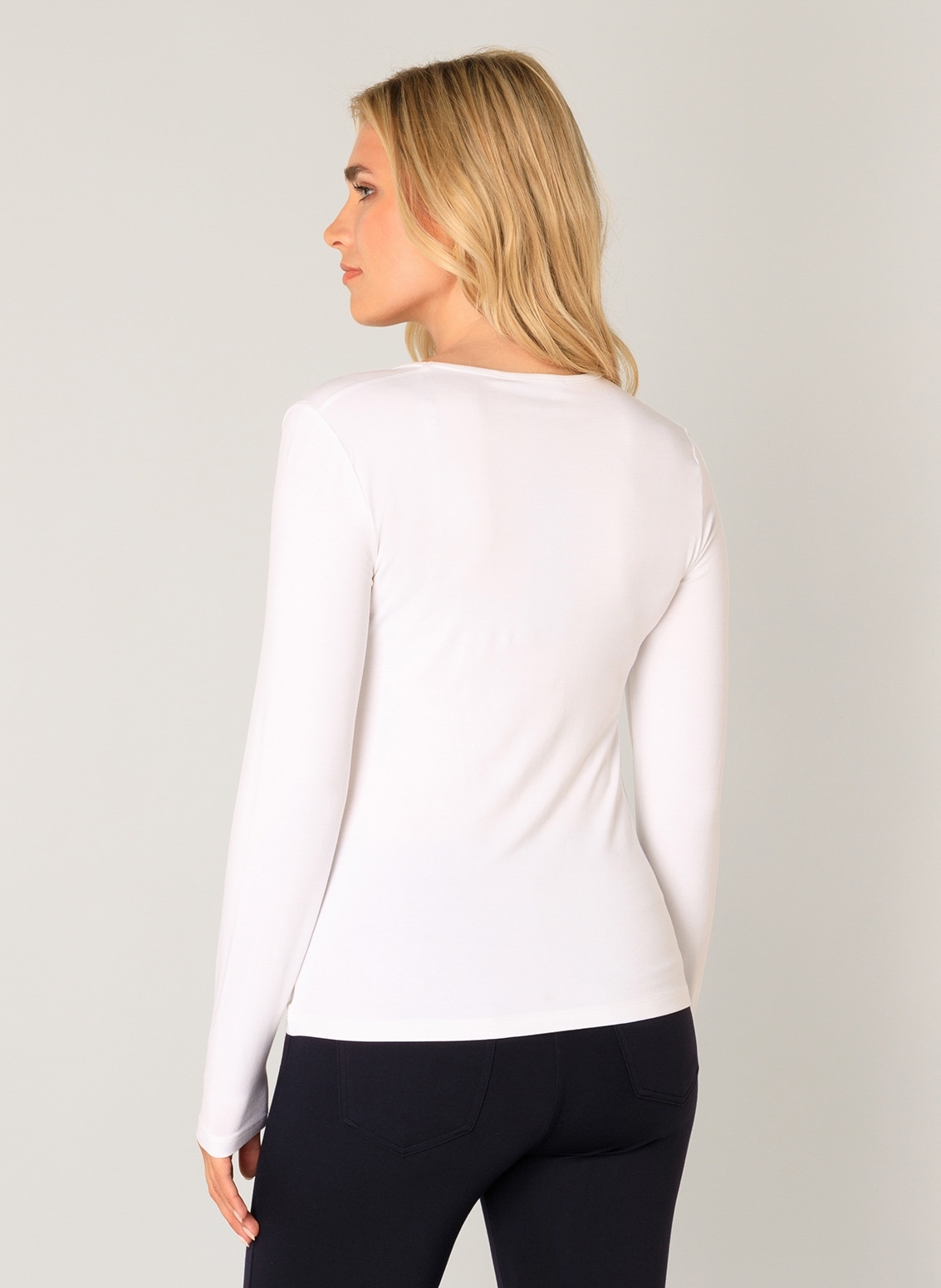 Base Level Langarmshirt, mit Rundhalsausschnitt