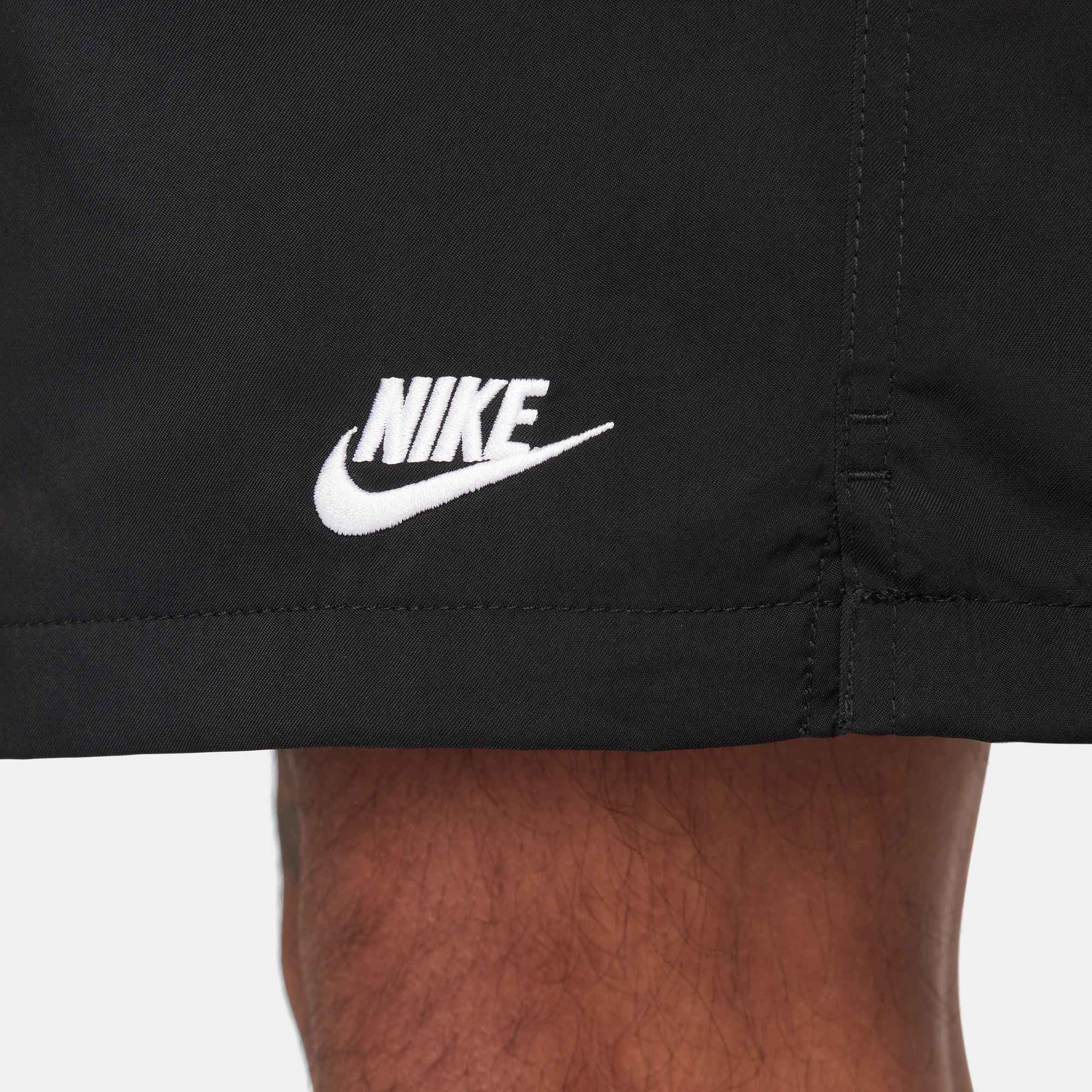 Nike Sportswear Shorts »Nike Club Men's Woven Flow Shorts«  aus leichtem Webmaterial, mit atmungsaktivem Mesh-Futter
