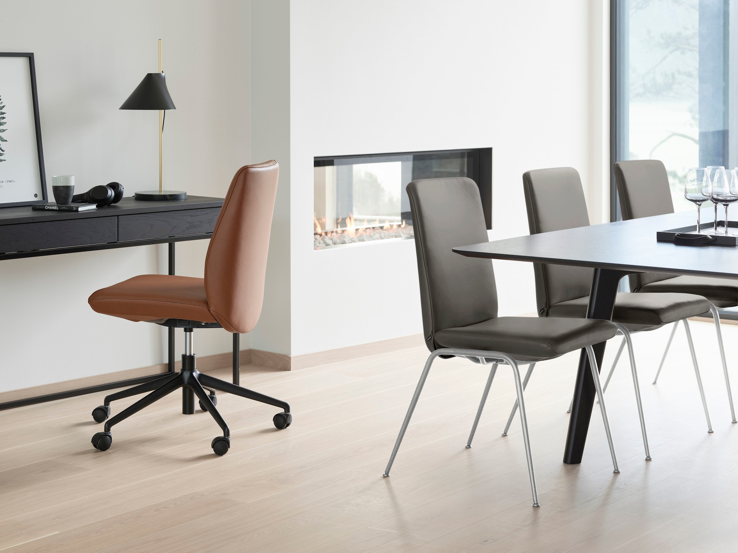 Stressless® Polsterstuhl »Laurel«, Leder PALOMA, Low Back, Größe L, mit Beinen aus Stahl in Schwarz matt