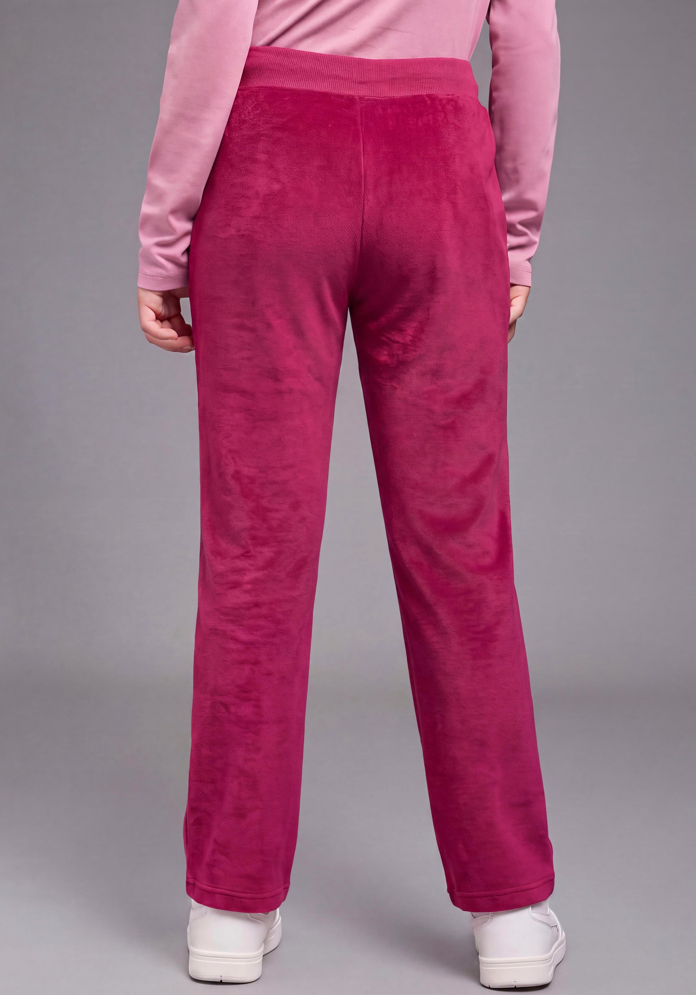 H.I.S Nickihose »Weiche H.I.S Nicki-Jogginghose mit leichte ausgestelltem Bein«  Kuschelweiche Nickihose, mit ausgestellter Beinform, lange Form