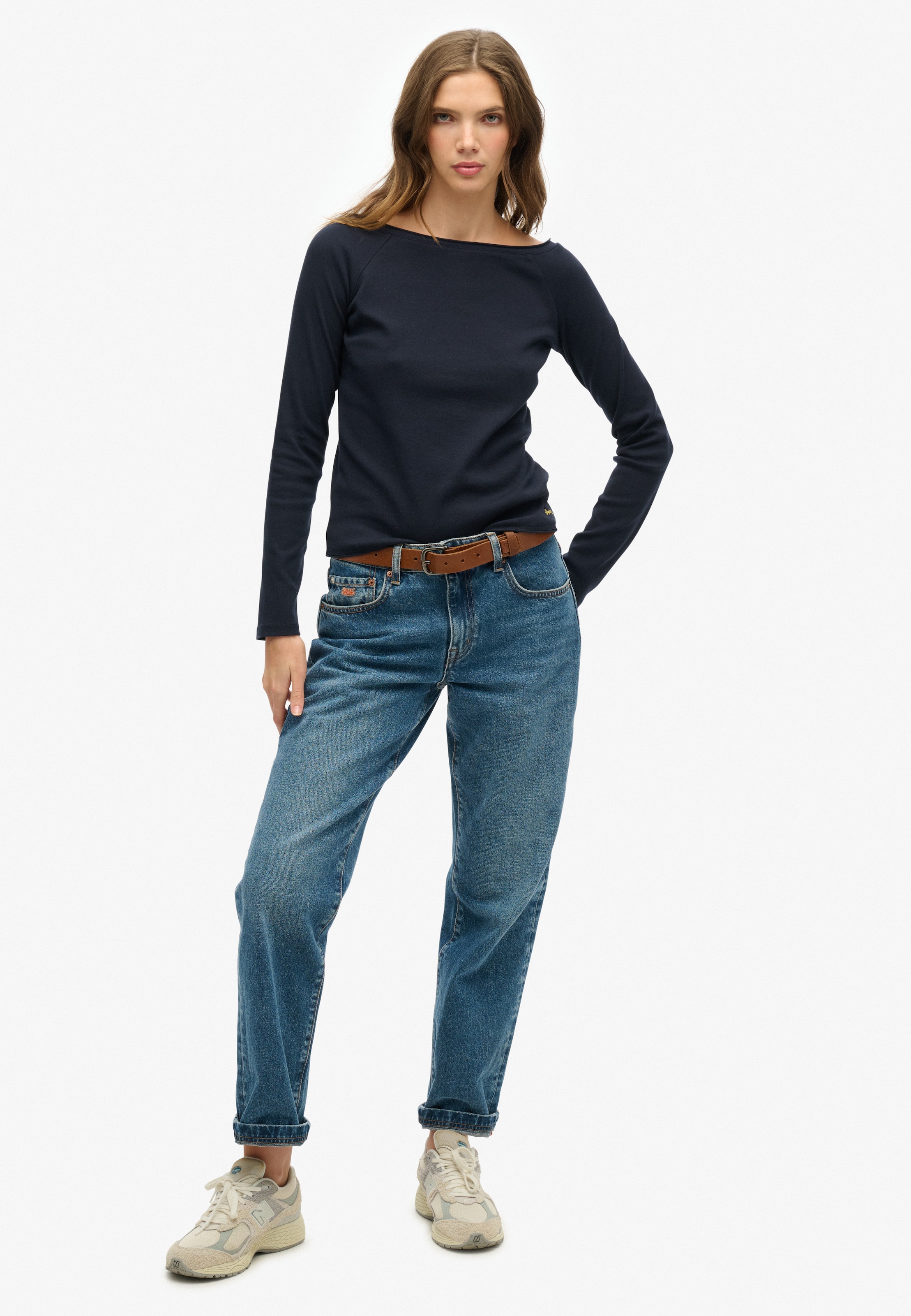 Superdry Langarmshirt »BARDOT OFF SHOULDER TOP« mit U-Boot Ausschnitt und Wellenkante am Bund