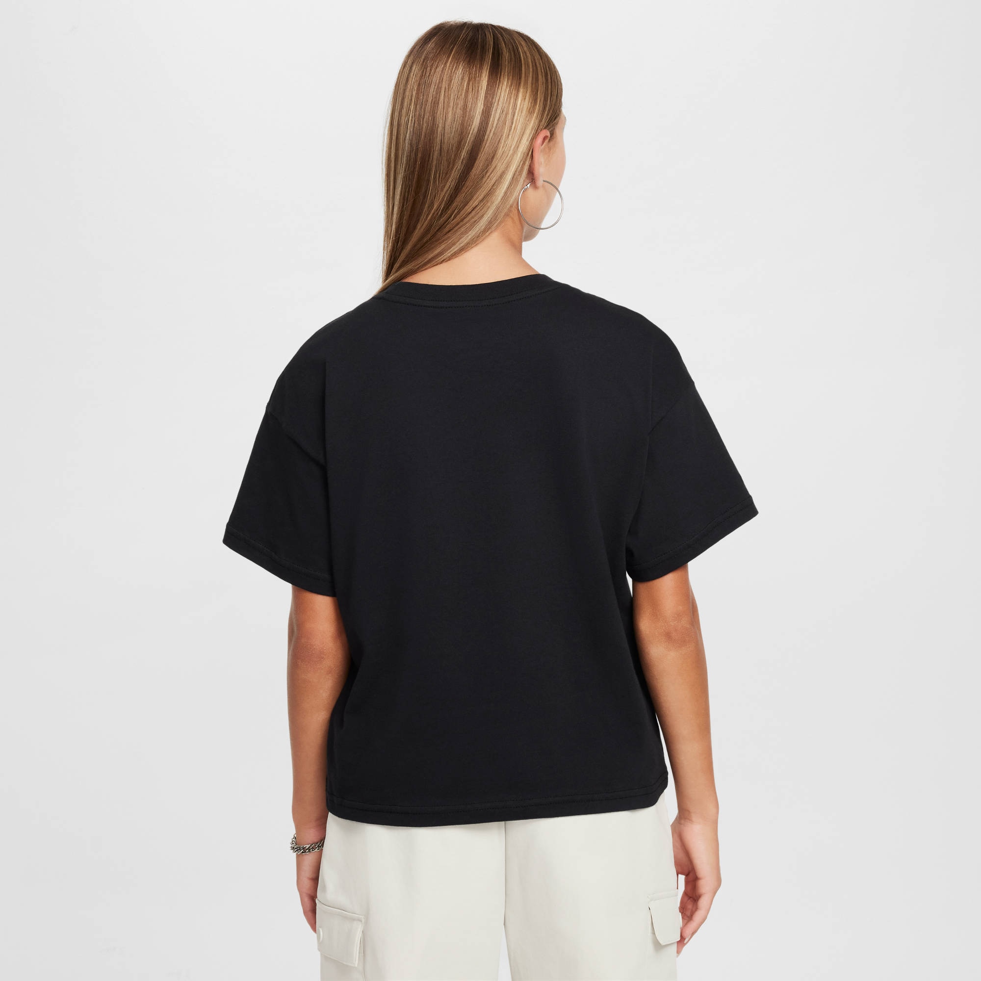 Nike Sportswear T-Shirt »Nike Sportswear Essential Big Kids' (Girls') T-Shirt« 1 Stk. tlg.