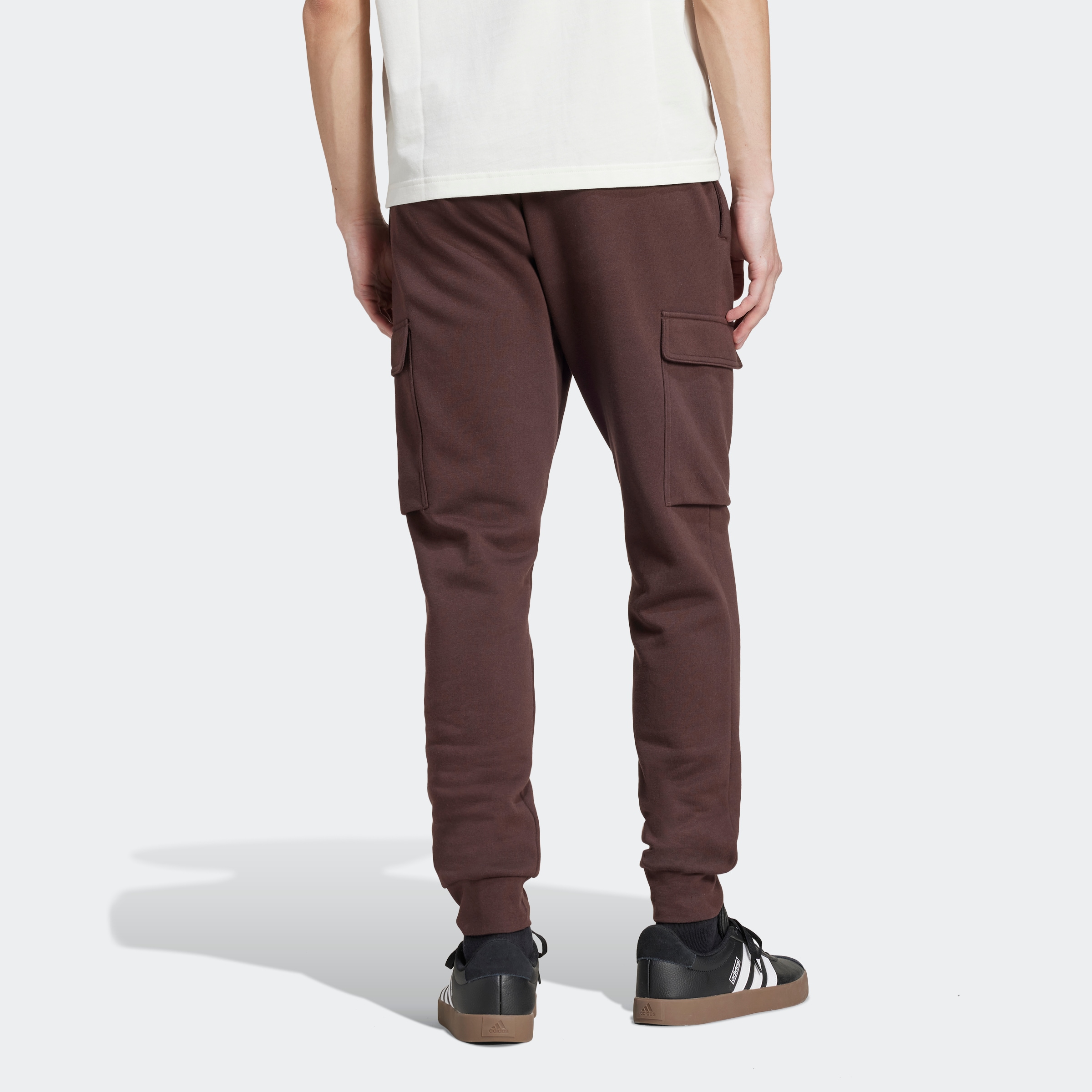 adidas Sportswear Sporthose »M FELCZY C PANT«, (1 tlg.), Jogginghose Cargo aus weichem Fleece-Material