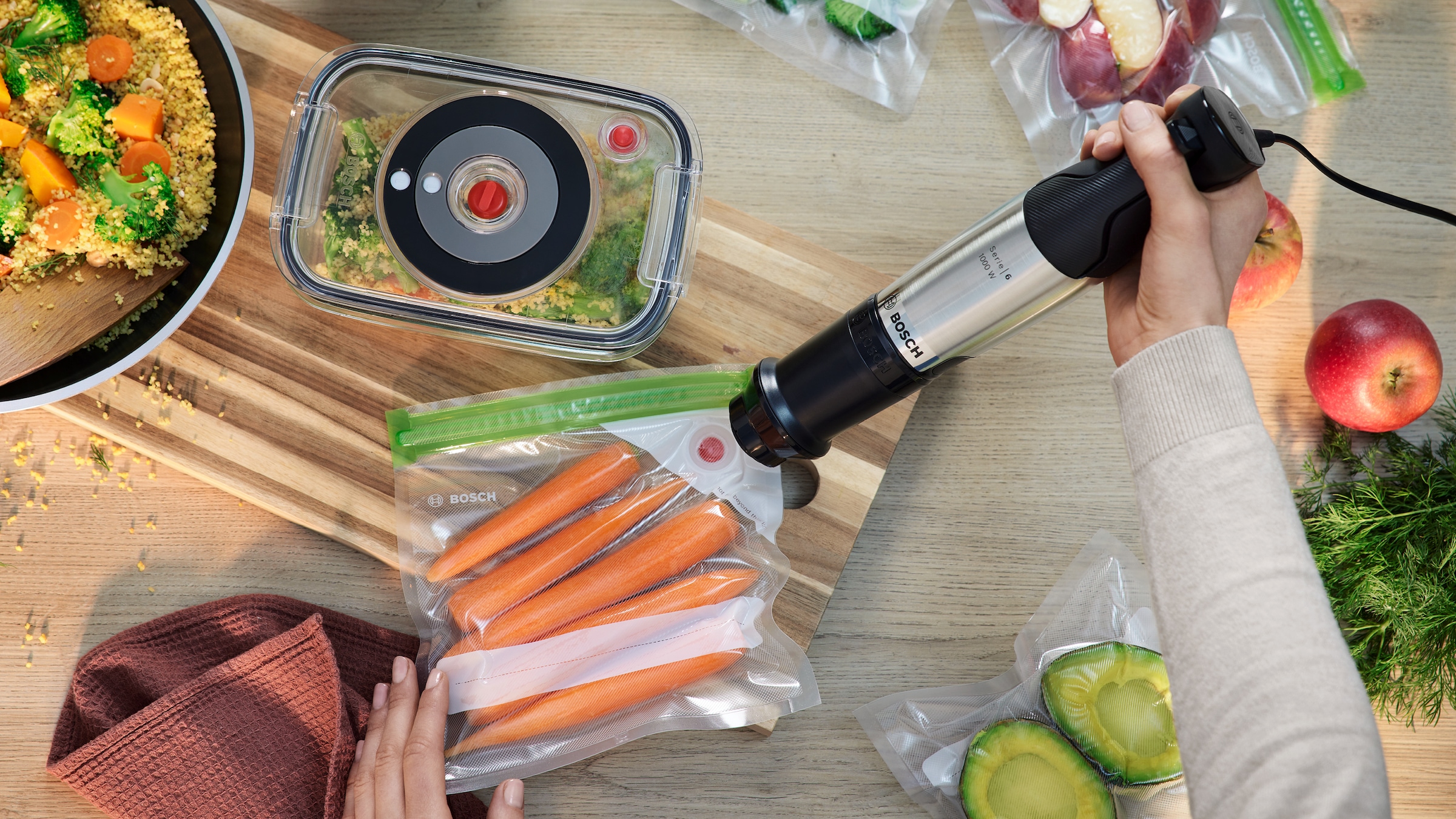 BOSCH Stabmixer »ErgoMaster Serie 6 MSM6M652, Zerkleinerer, Mixer, Schneebesen, Edelst.«, 1000 W, Mixbecher, Metallkuplung, Luftkühlung, 10 Jahre Motorgarantie
