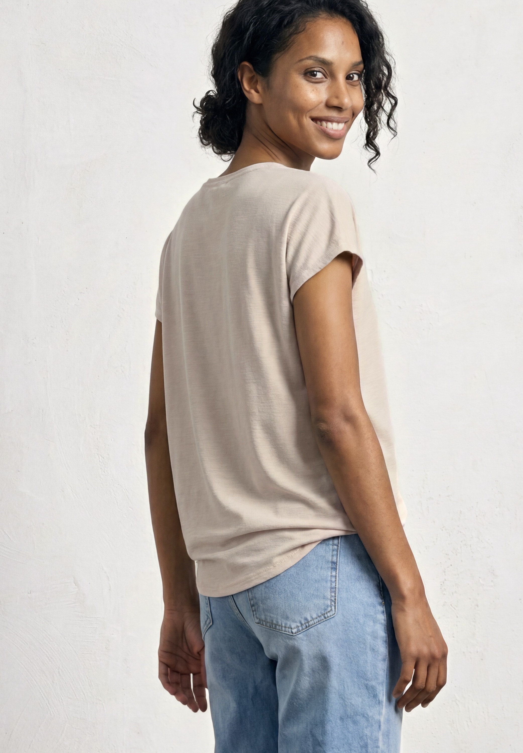 STREET ONE Kurzarmshirt Sommershirt mit Wasserfall-Front und im Silk-Look