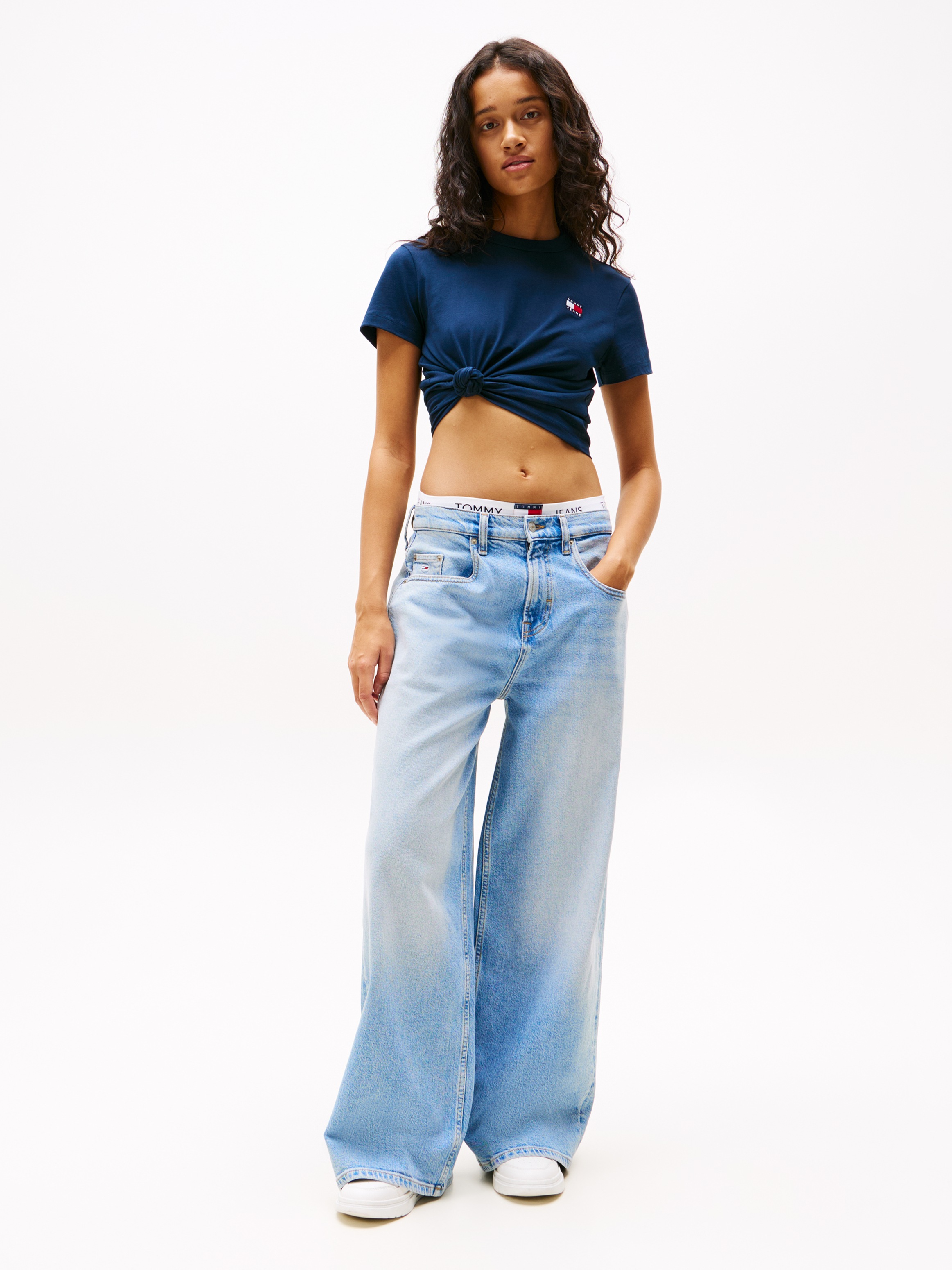 Tommy Jeans Loose-fit-Jeans »CHARLIE MR LOOSE WD«, mit Logostickerei