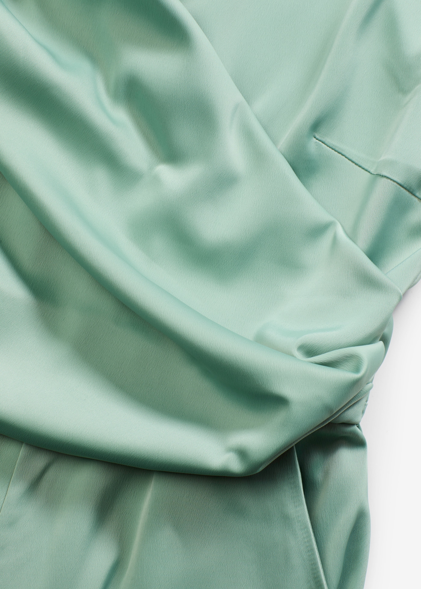bonprix Overall leicht glänzender Satin, Drapierung im Oberteil, weites Hosenbein