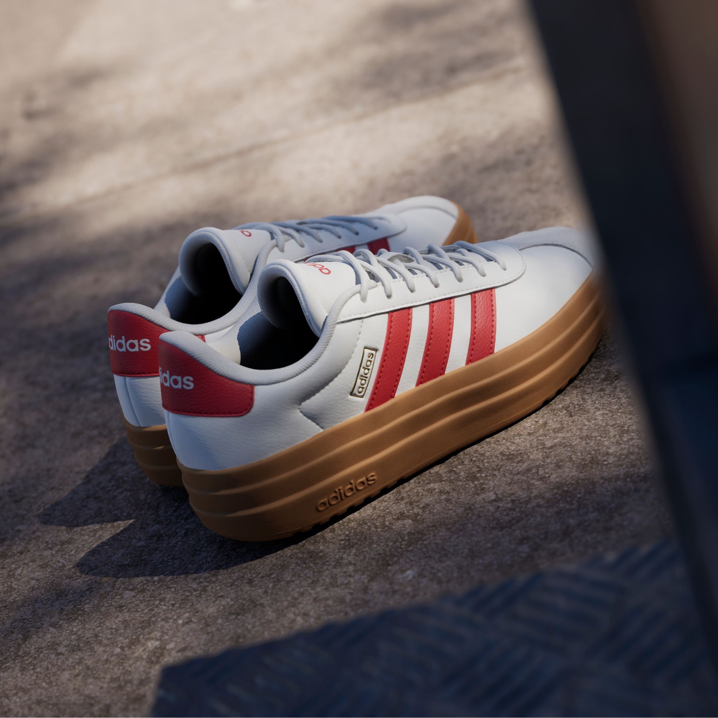 adidas Sportswear Sneaker »VL COURT BOLD«, Design auf den Spuren des adidas Gazelle Bold