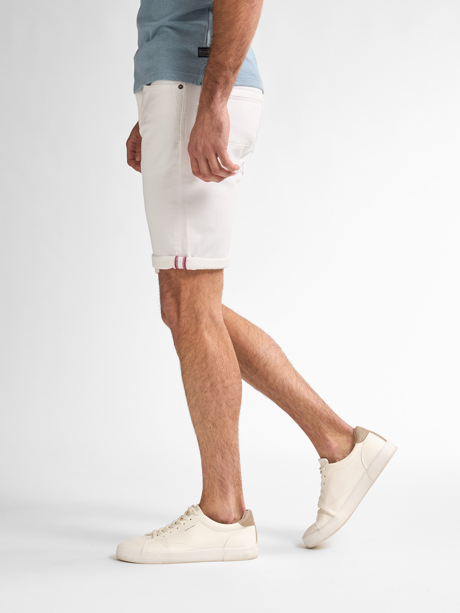 Petrol Industries Jeansshorts Sommerhose im Five-Pocket Style