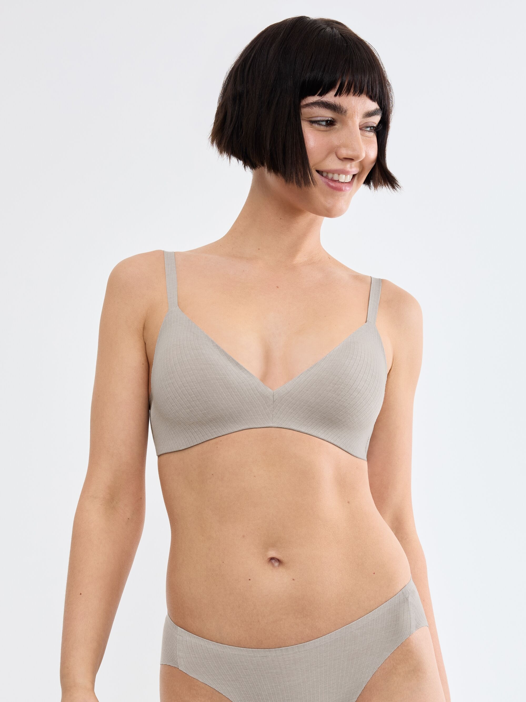 sloggi Push-up-BH »ZERO Feel Pure« mit fest integrieten Pads, verstellbare Träger