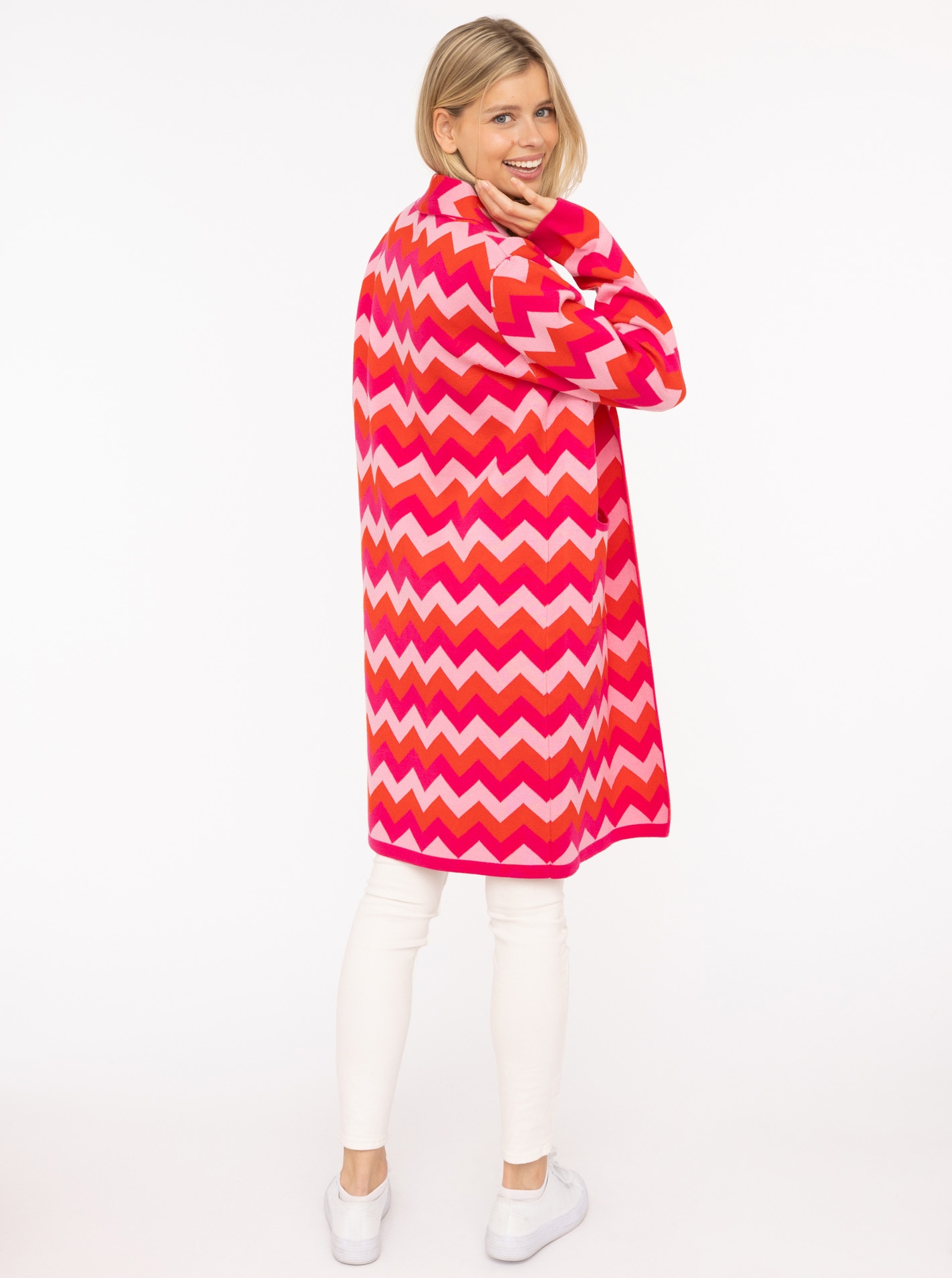 Zwillingsherz Longstrickjacke »"Schalkragen & ZickZack"«, Zick-Zack-Muster, Schalkragen, Taschen, Langarm, knielang