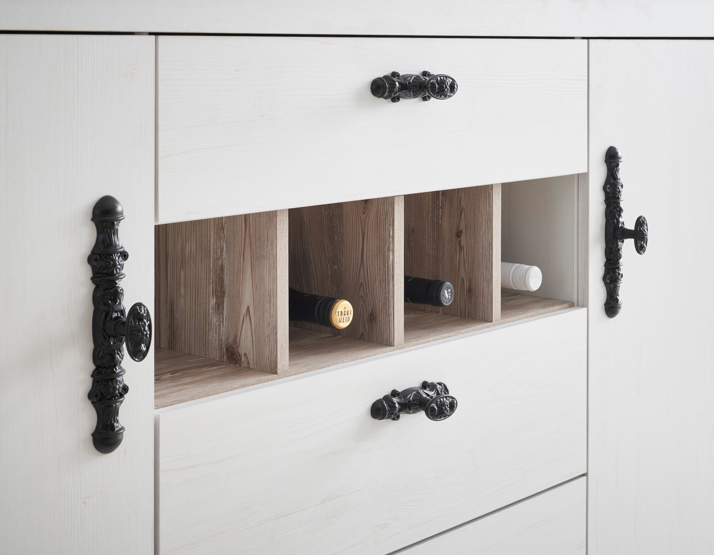 Home affaire Unterschrank »Florenz, Küchenunterschrank in Pinie Weiß, Unterschrank«, mit verschnörkeltem Metallgriff, im Landhausstil, Arbeitshöhe 92 cm