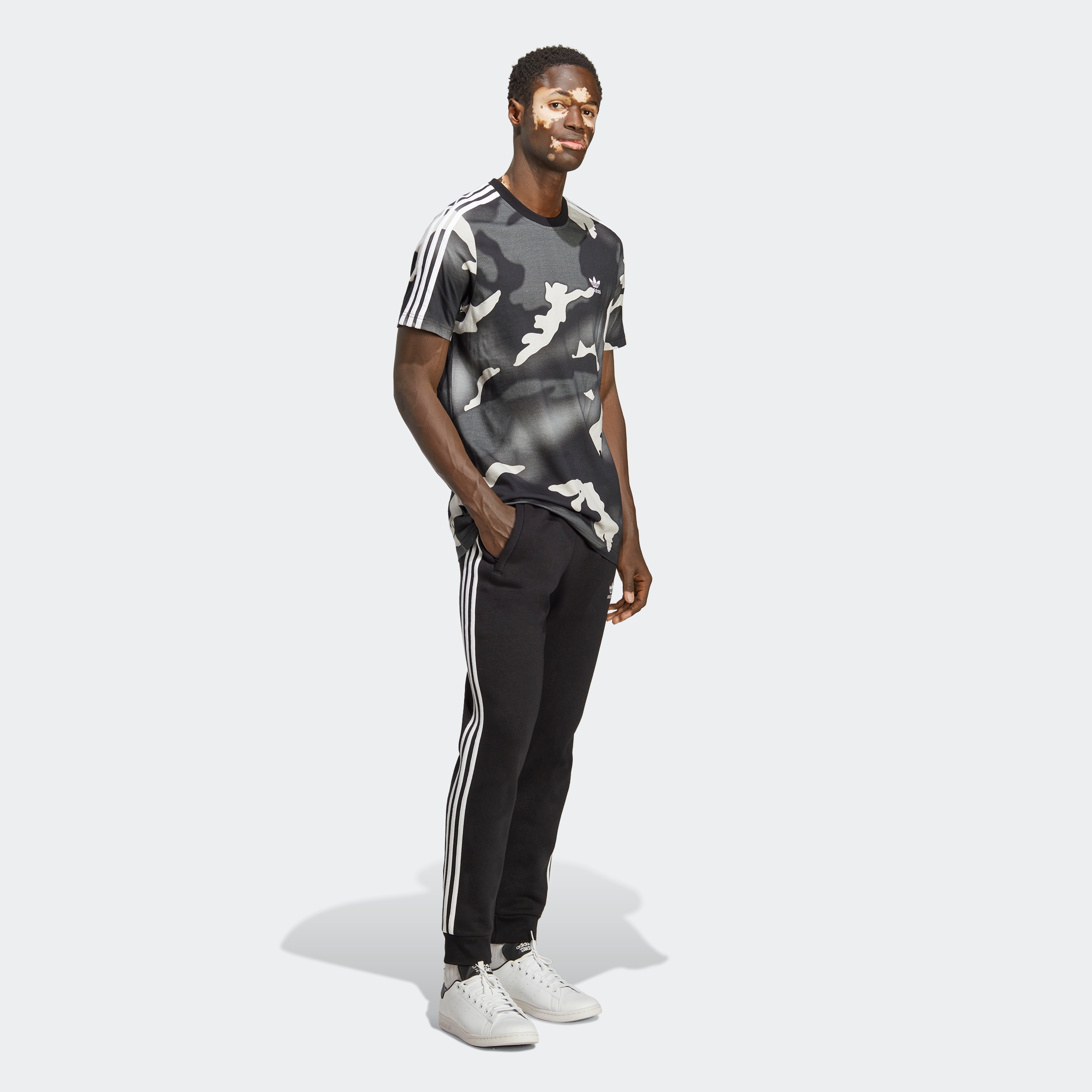 adidas Originals T-Shirt »GRAPHICS CAMO online shoppen PRINT« OTTO ALLOVER bei