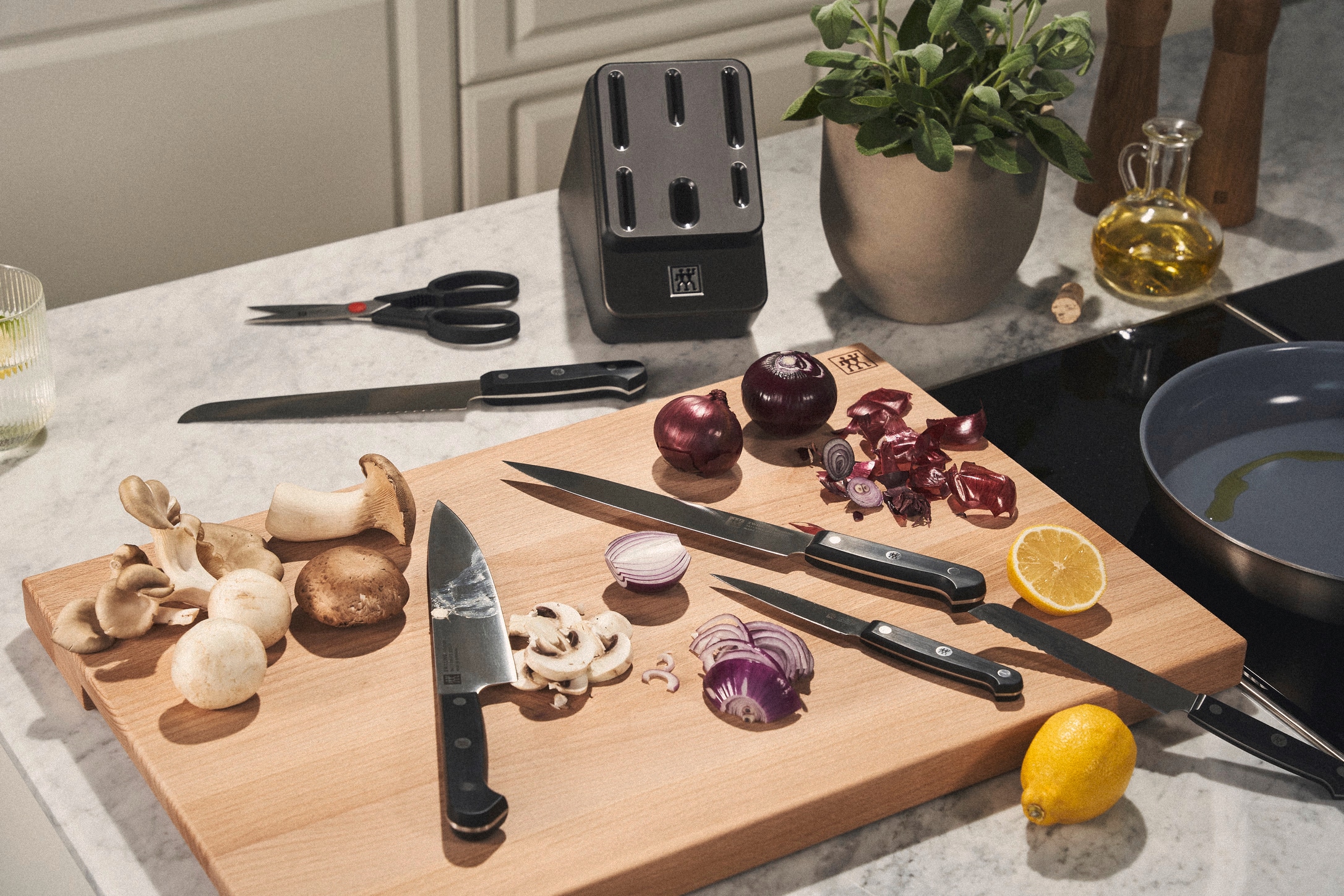 Zwilling Messerblock »Gourmet«, 7 tlg., Made in Germany, selbstschärfender Messerblock, Sonderschmelze