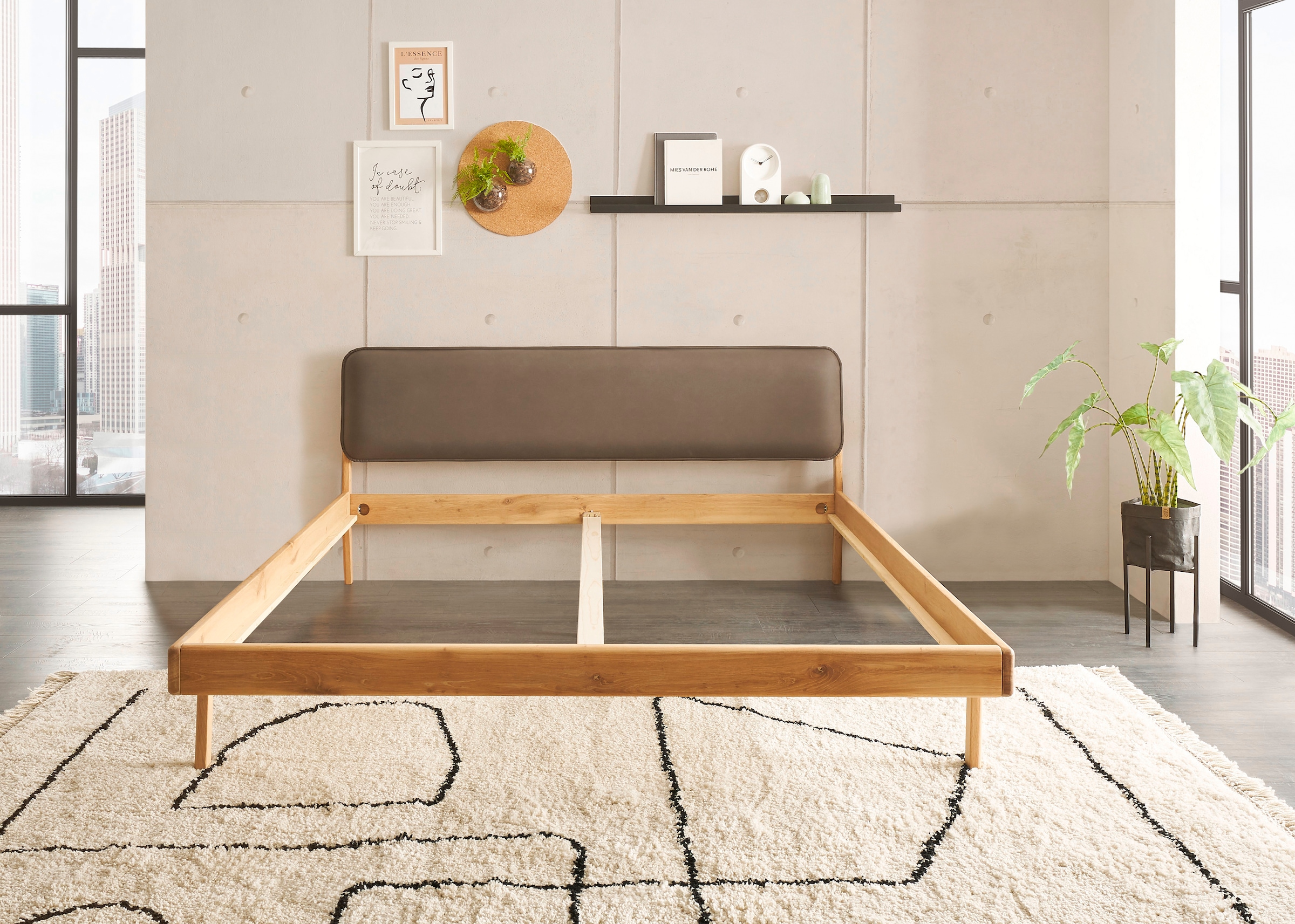 Schlafkontor Massivholzbett »Jerik« Eiche Massiv , Bett-Kopfteil in pflegeleichten Kunstleder Taupe