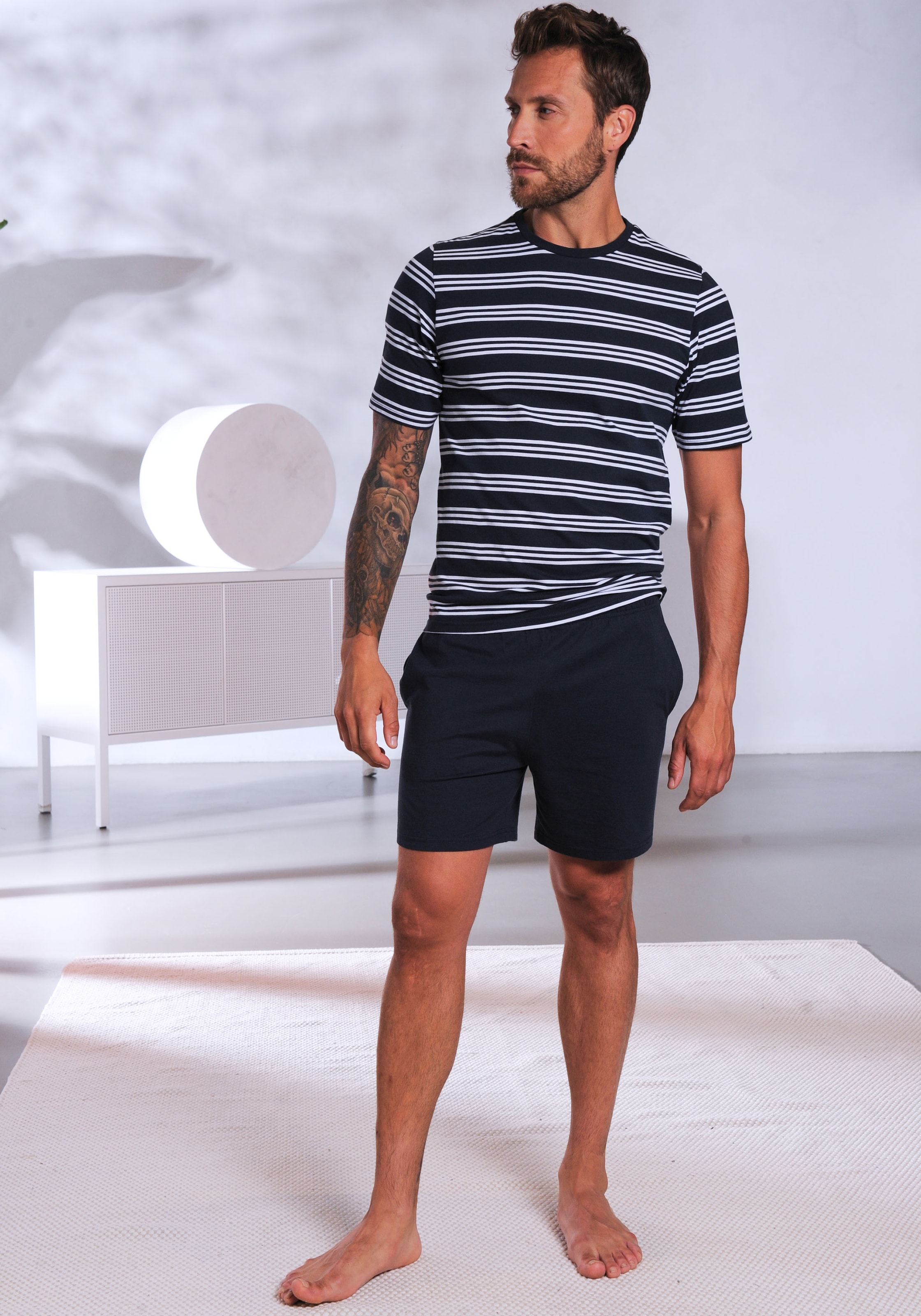 AUTHENTIC LE JOGGER Pyjama, (Packung, 4 tlg., 2 Stück), Schlafanzug mit gestreiften Oberteilen