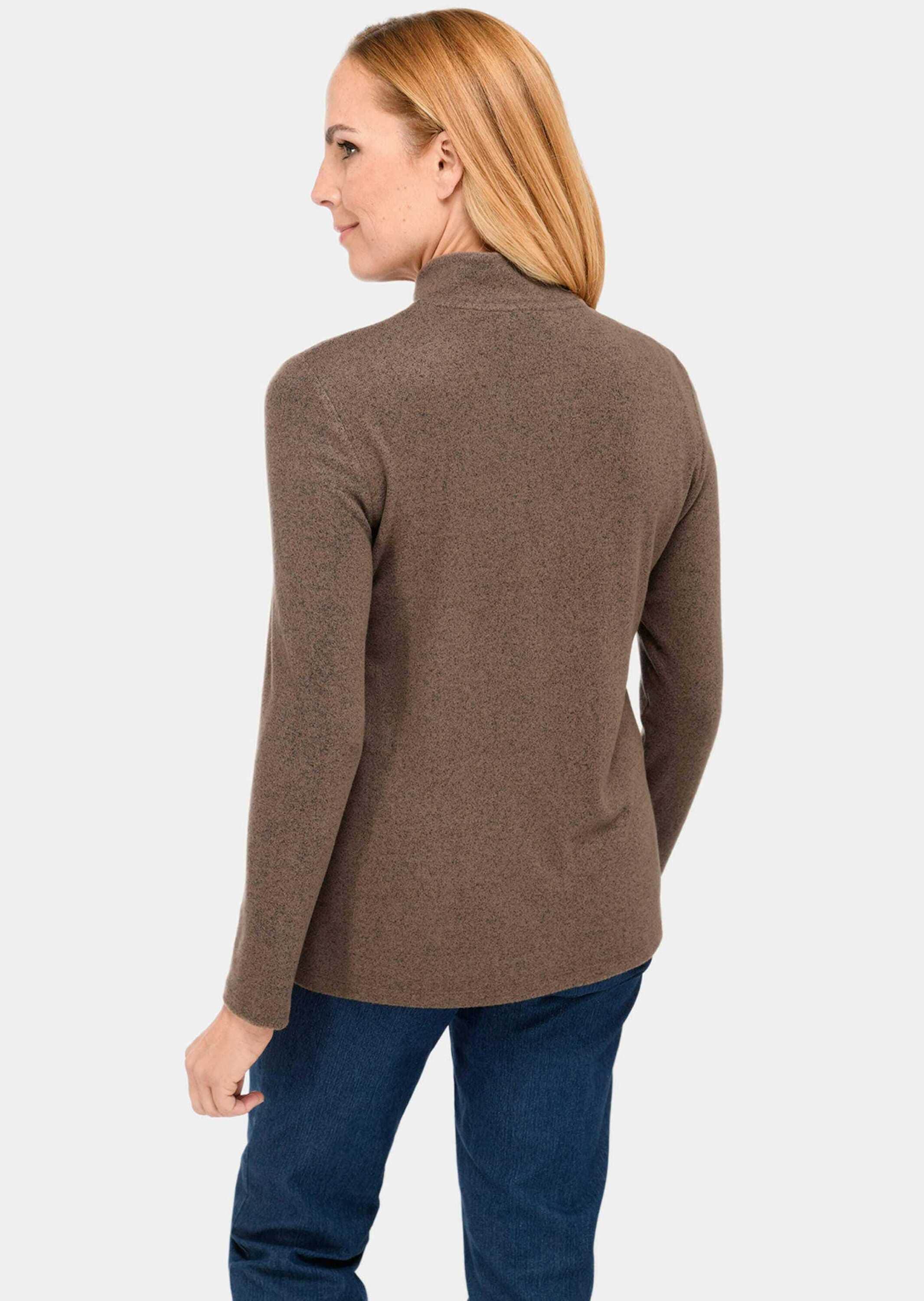 GOLDNER Strickpullover »Flauschiges Stehbundshirt mit Reißverschluss und glänzendem, gesticktem Logo«
