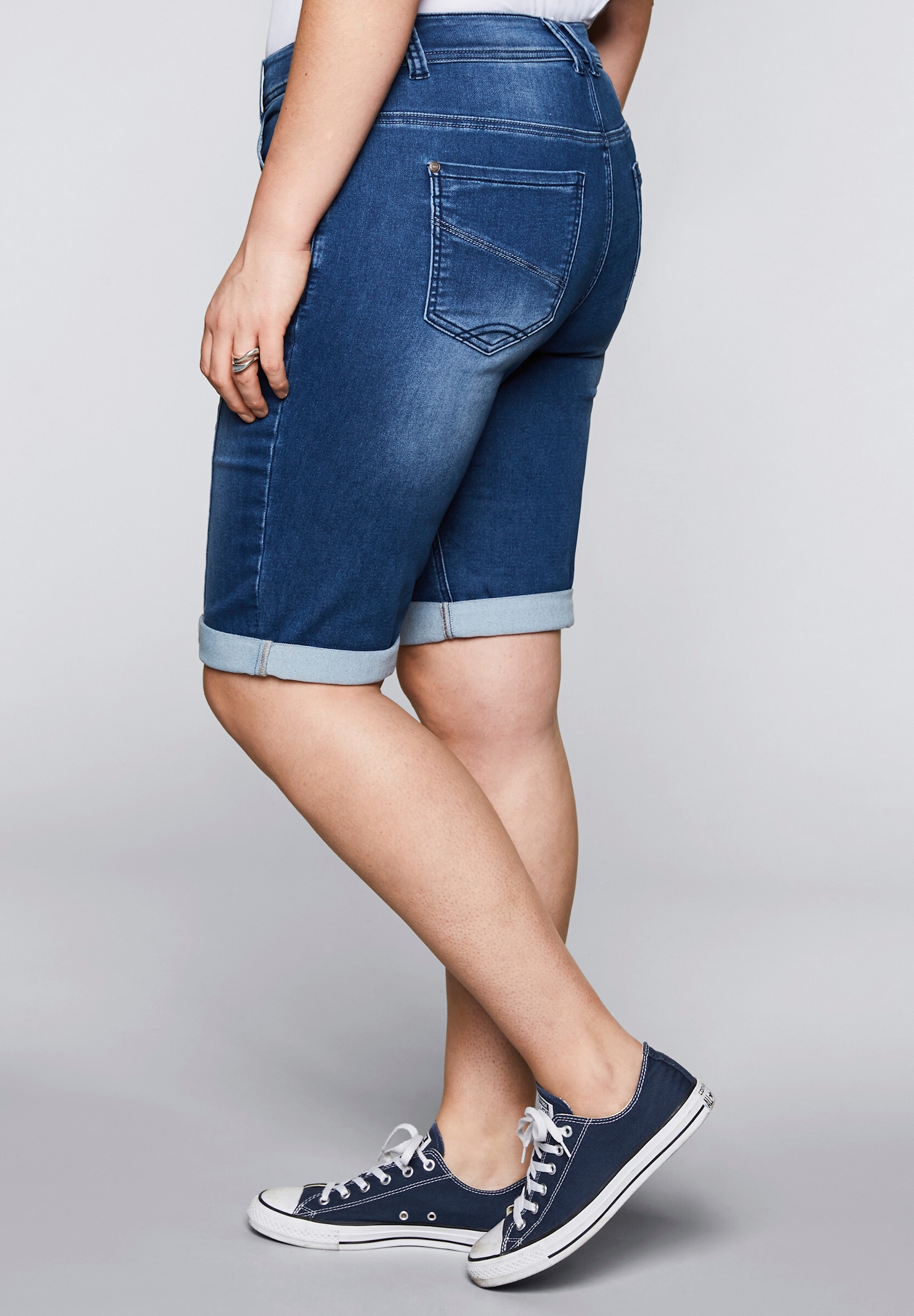 Sheego Chinohose »Jeansbermudas Bermudas aus Sweat-Denim«