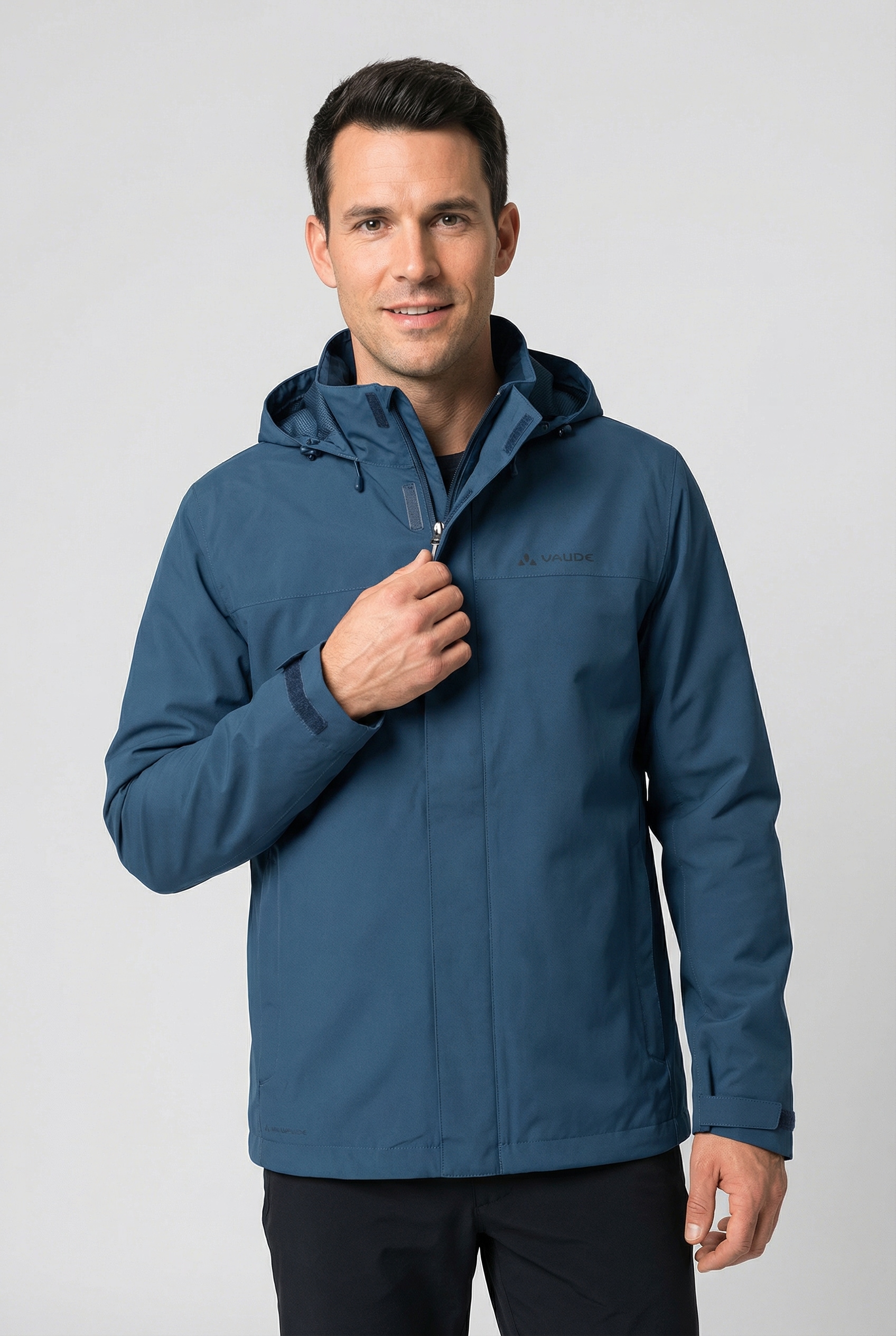 VAUDE Regenjacke für Outdoor- und Sportaktivitäten, sportlicher Stil