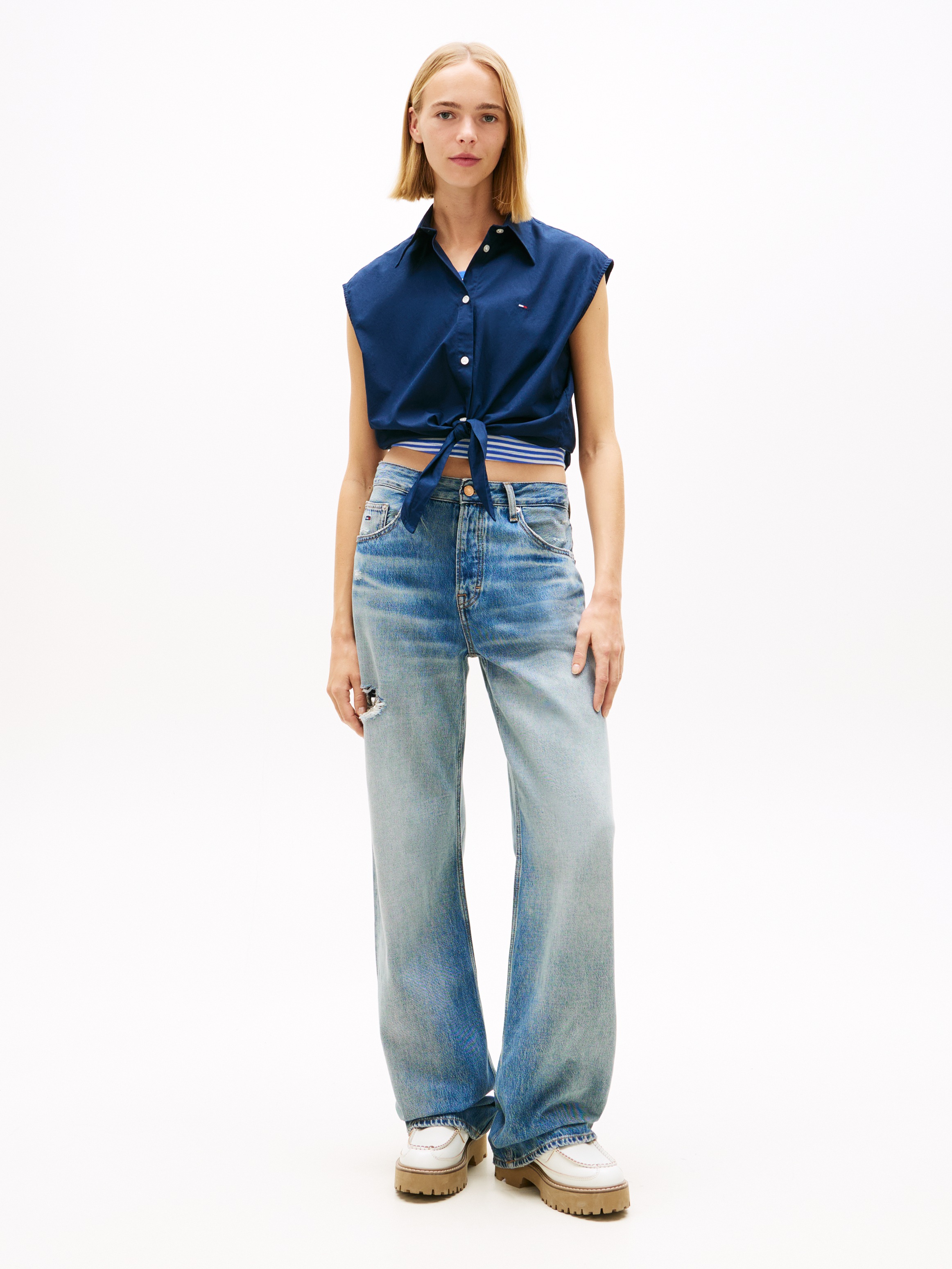 Tommy Jeans Blusentop »TJW TIE FRONT POPLIN SHIRT« mit Knoten Detail am Saum, reine Baumwolle