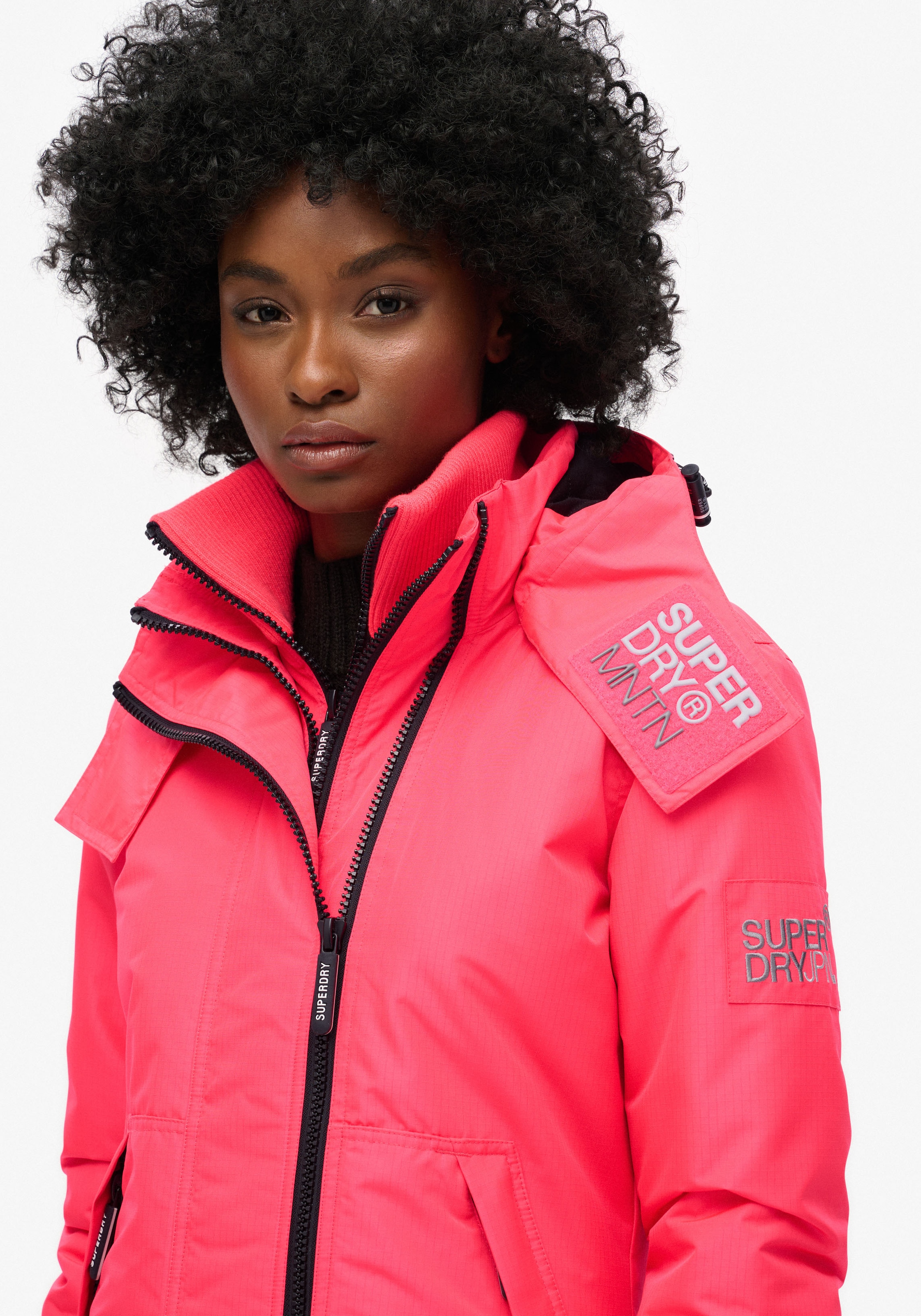 Superdry Outdoorjacke »HOODED MTN WINDBREAKER JACKET«, mit Kapuze